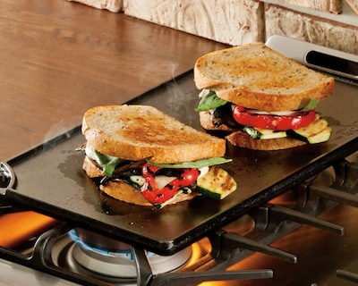 Foto 4 | Foto 4 | Hierro Fundido Reversible Grill/griddle Lodge 24 X 43 Cm Presazonado - Venta Internacional.