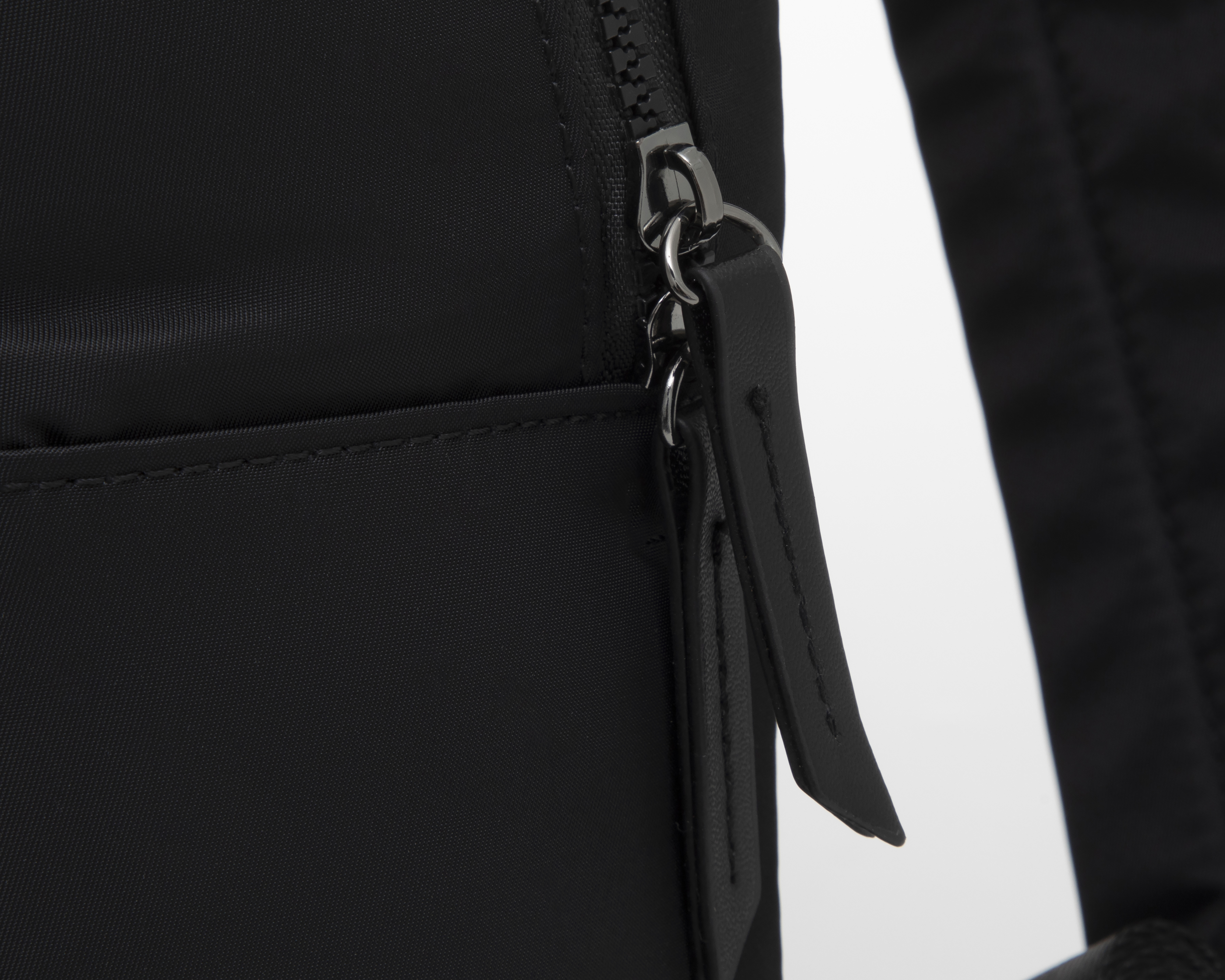 Foto 6 | Foto 6 | Mochila para Laptop Cool Capital 14" Bondi Negro