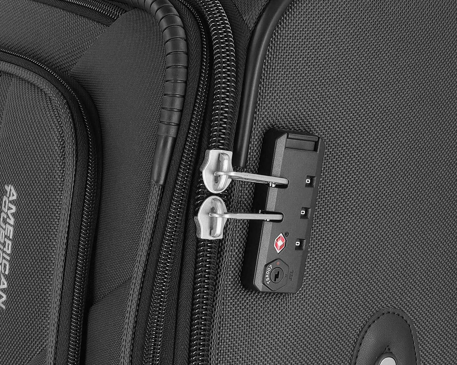 Foto 10 | Foto 10 | Maleta Vertical American Tourister Fortex 24" Negra