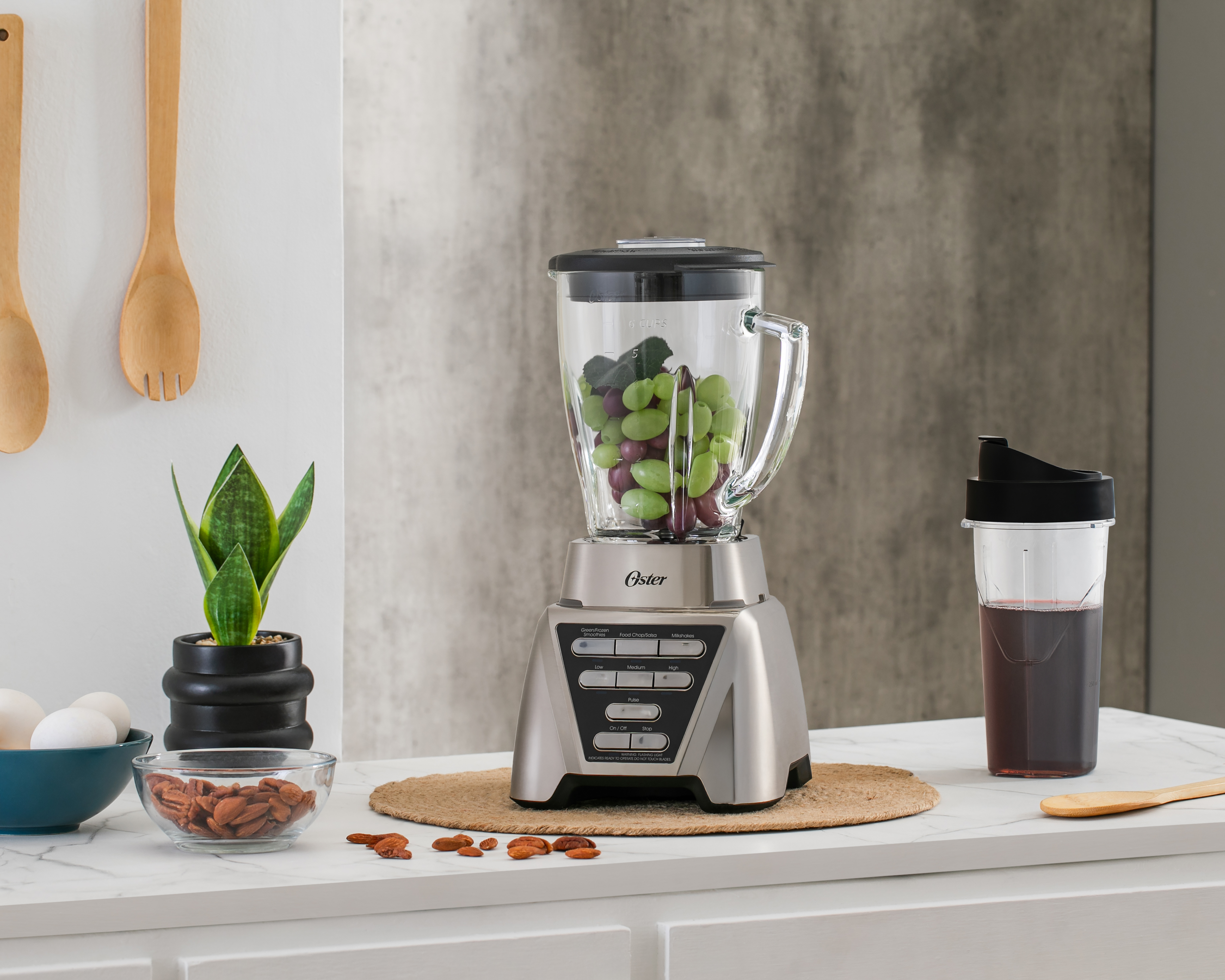 Foto 1 | Foto 1 | Licuadora Oster Reversible 7 Velocidades Vaso de Vidrio + Vaso Blend & Go
