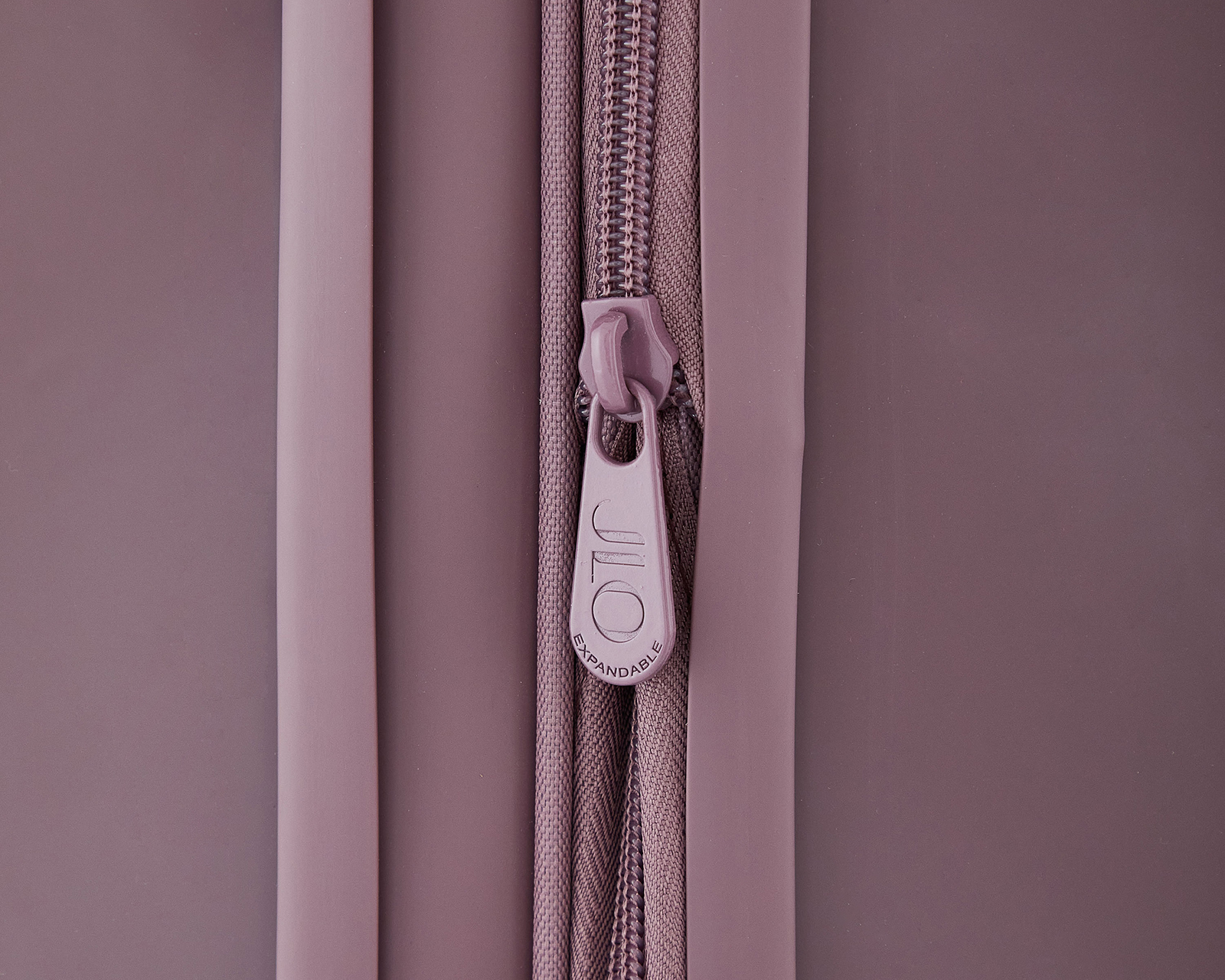 Foto 7 | Foto 7 | Maleta Vertical Jennifer Lopez Lover 20 Pulgadas Mauve