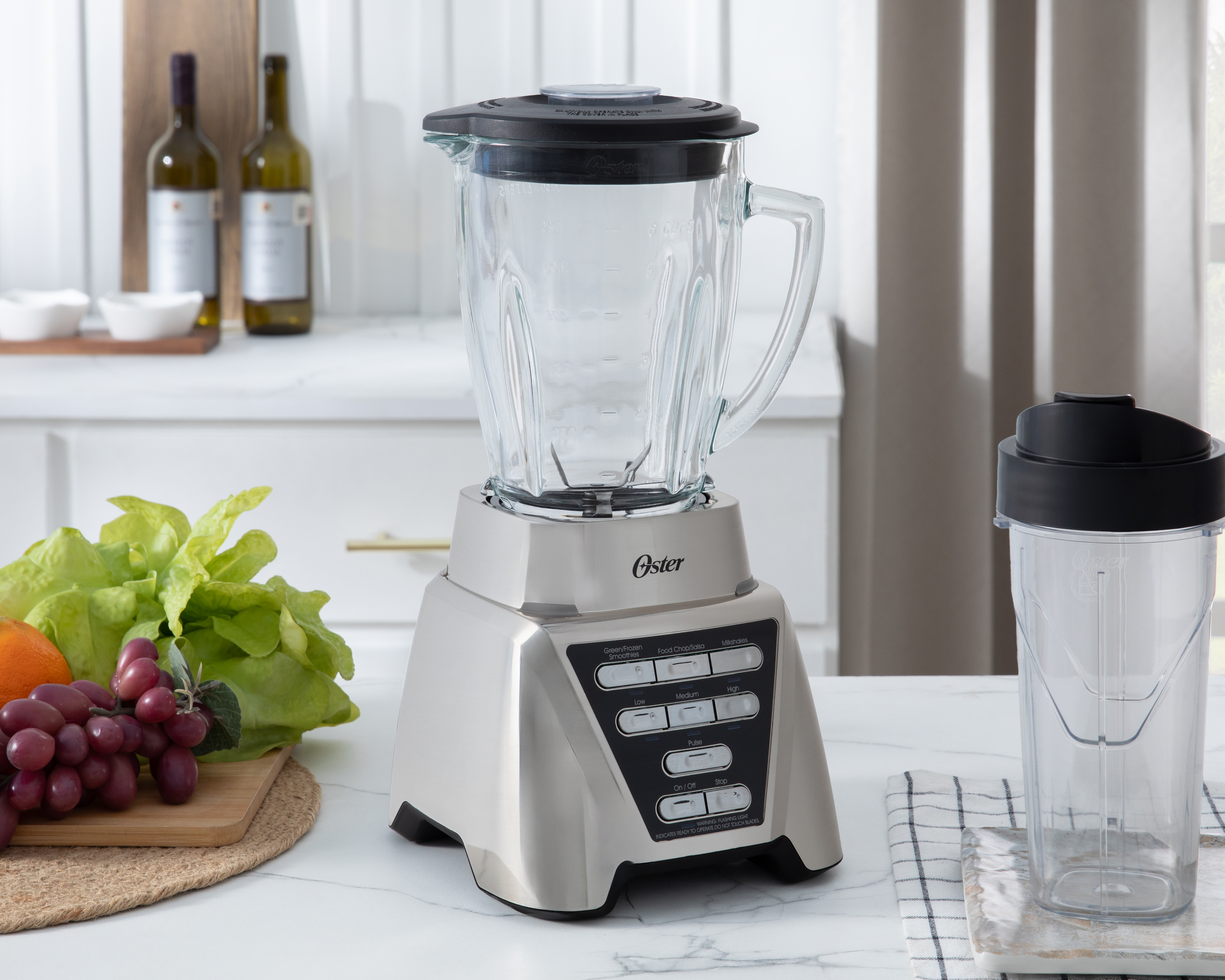 Licuadora Oster Xpert 1200 con Función de Pulso 7 Velocidades Vaso de Vidrio