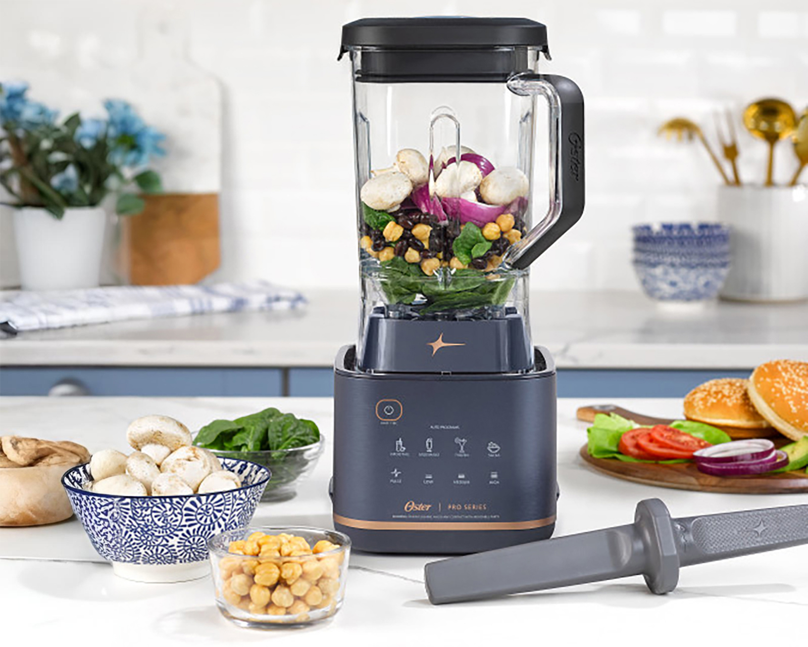 Licuadora Oster Xpert Series con Batidor 3 Velocidades Vaso de Tritán