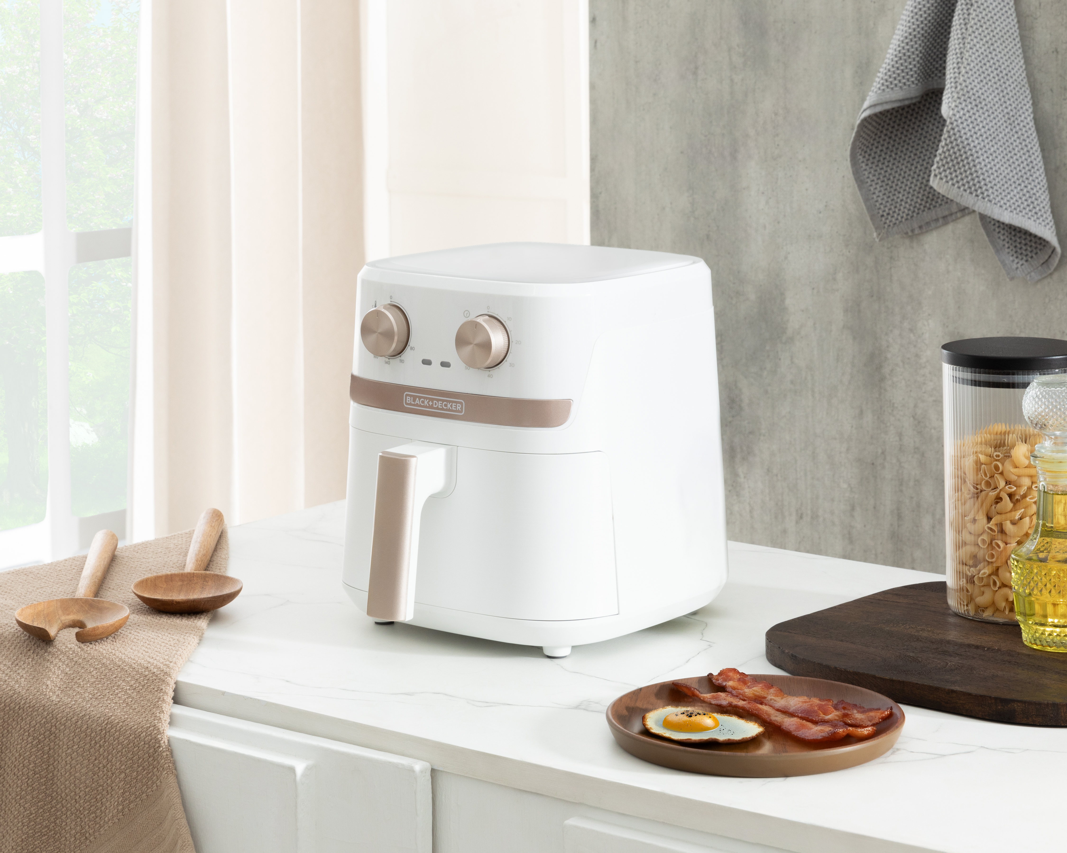 Freidora de Aire Black+Decker AFBD42-3WDLA 4.2 Litros