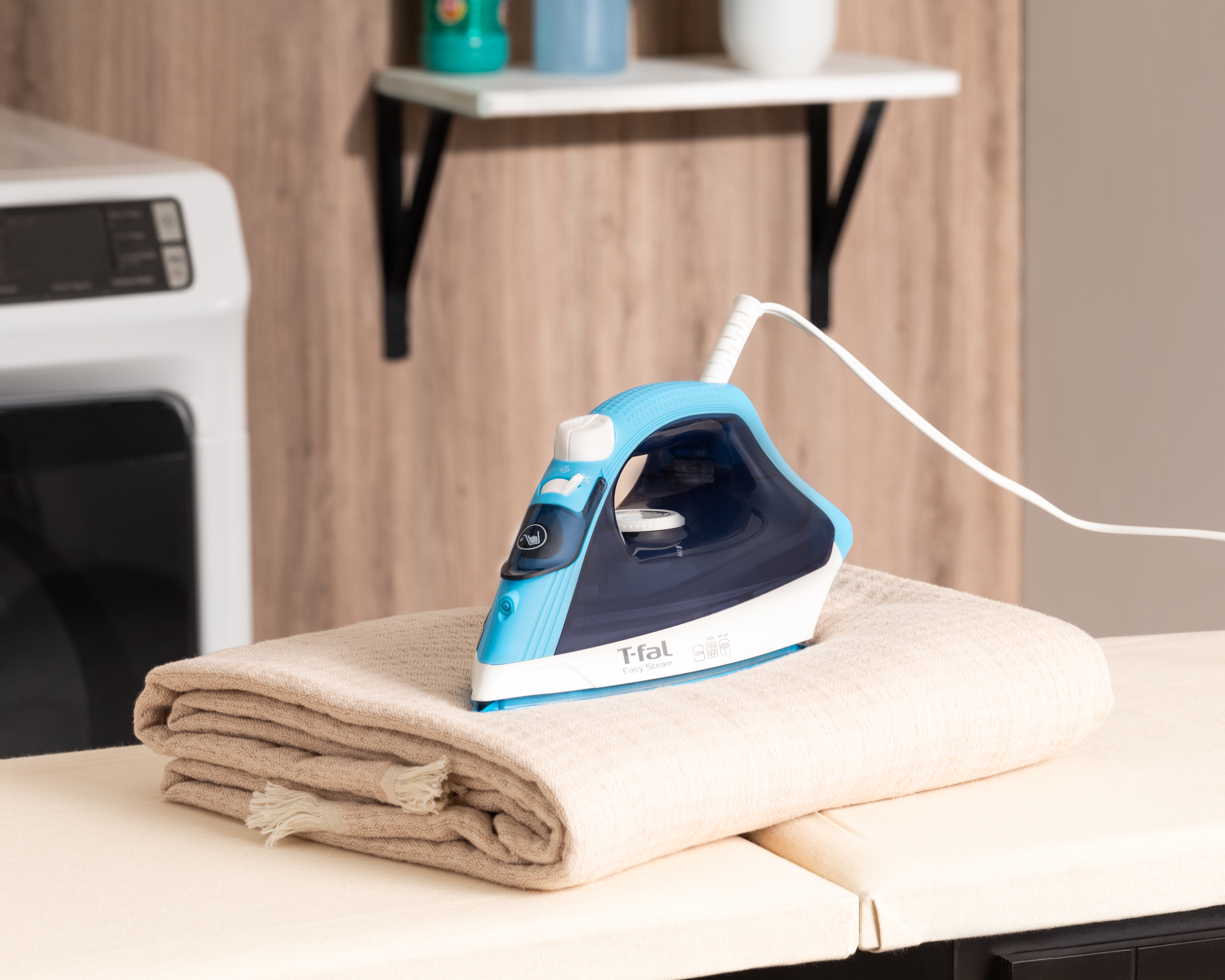 Foto 4 pulgar | Foto 3 | Plancha T-FAL FV1940X0 de 1200 w color Azul