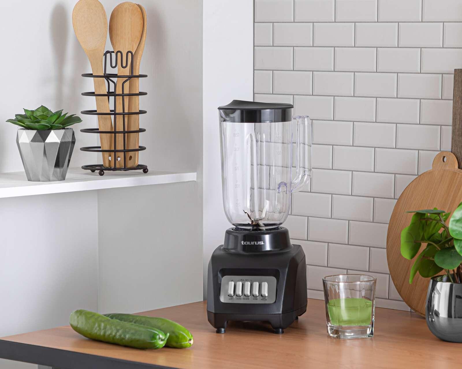 Licuadora Taurus 4 Velocidades Vaso de Plástico