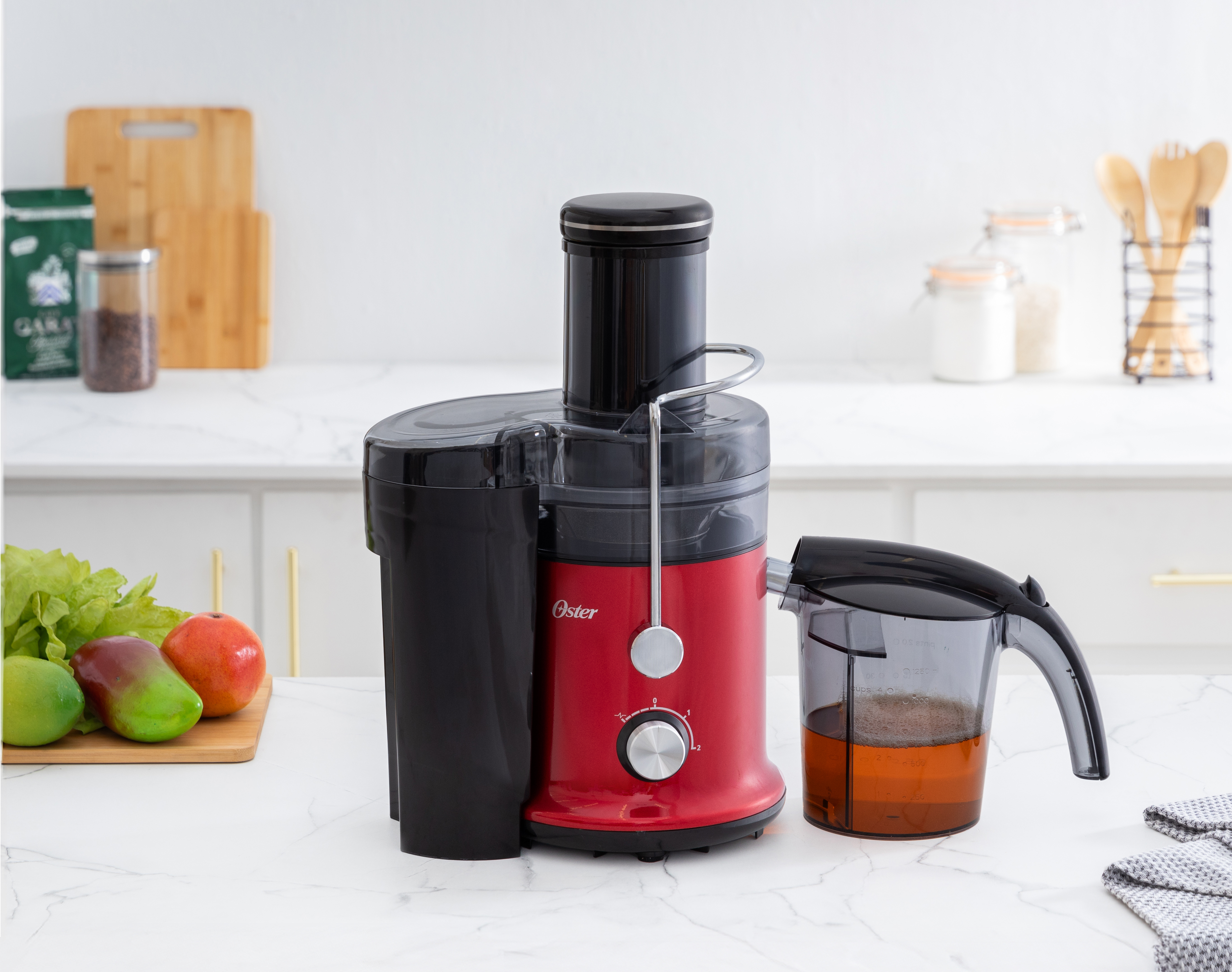 Extractor de Jugo Oster 600 W 2 Velocidades