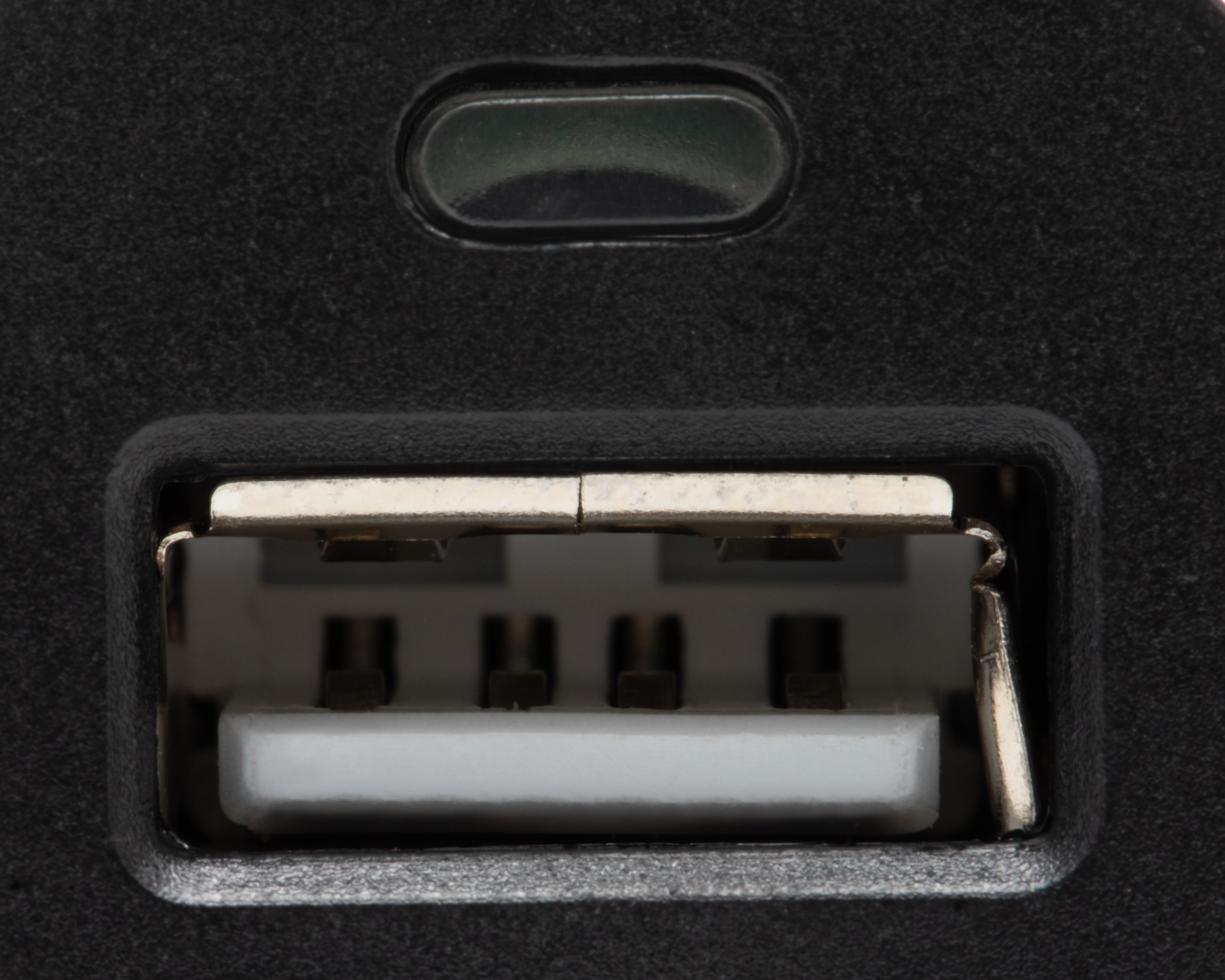 Foto 4 pulgar | Foto 3 | Cargador para Auto Energizer USB 12W