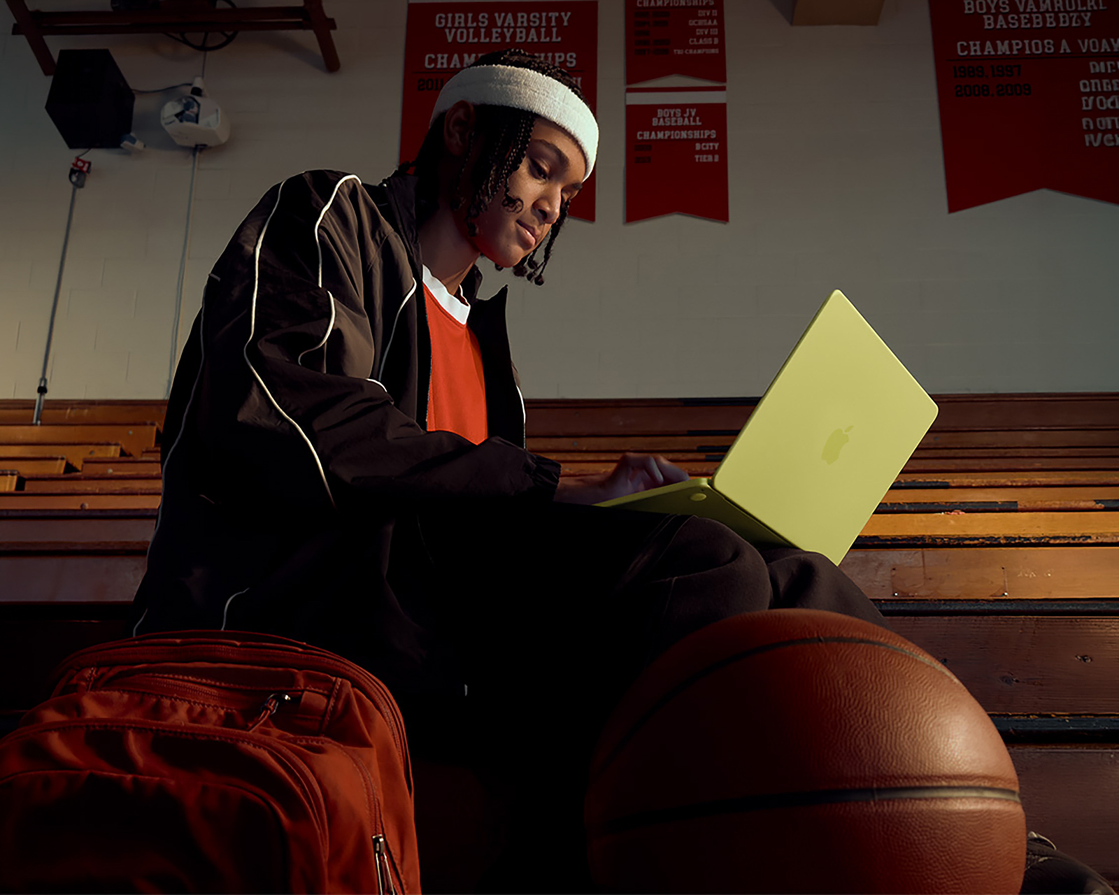 Foto 9 pulgar | Foto 8 | MacBook Neo A18 Pro 13 Pulgadas 8 GB RAM 256 GB SSD 5 GPU Amarillo Cítrico