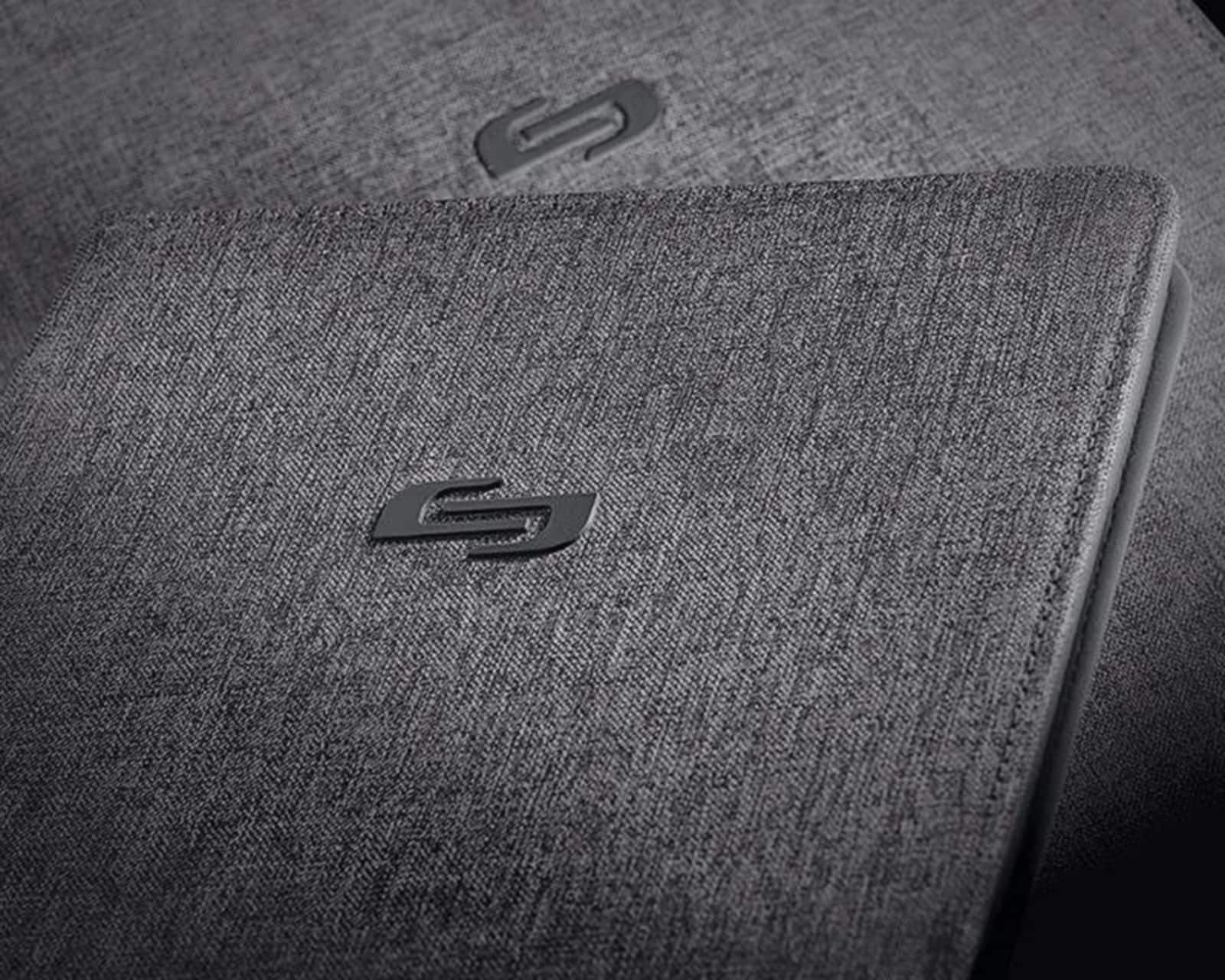 Foto 5 pulgar | Foto 4 | Funda para iPad Gris Solo