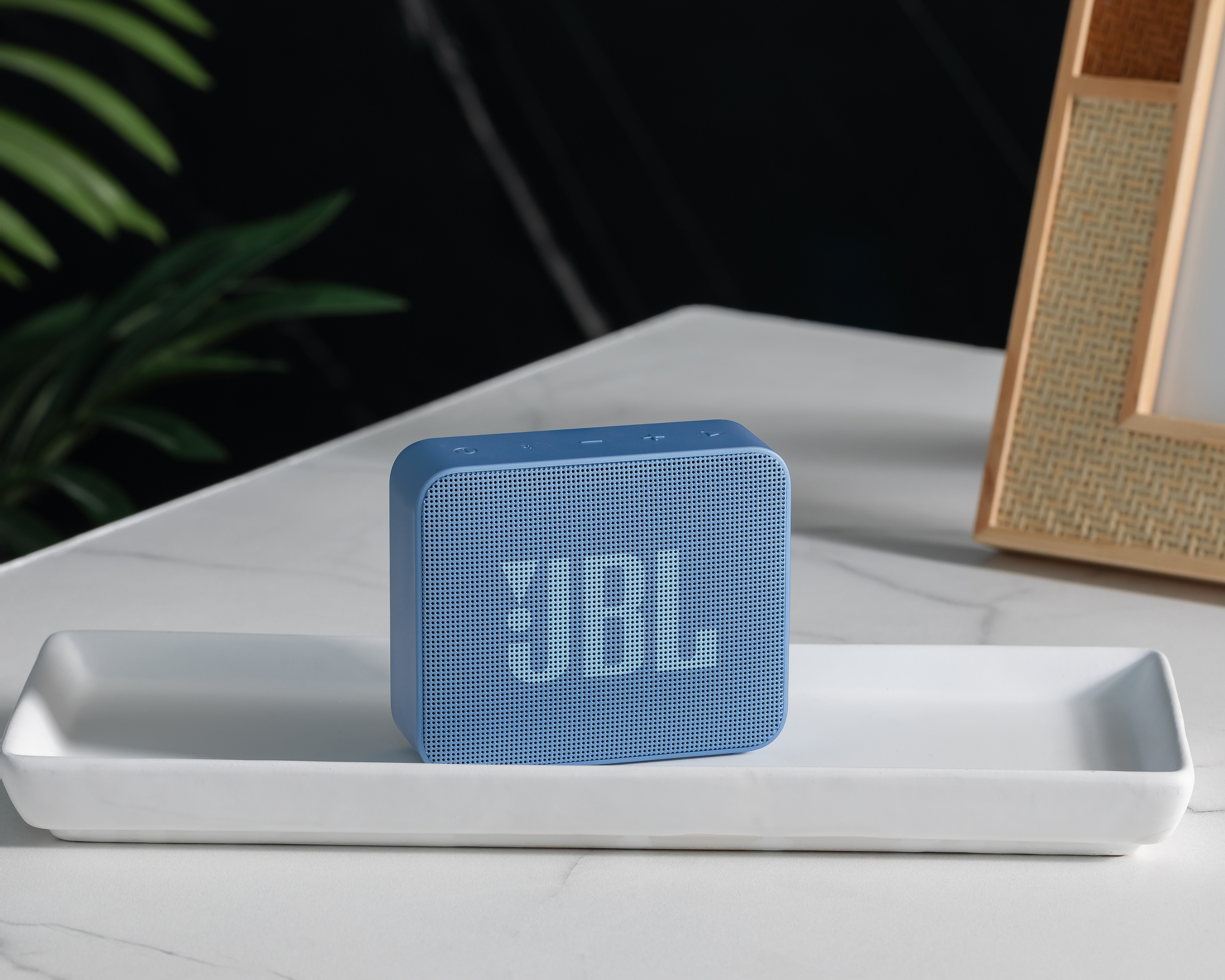 Foto 6 | Foto 6 | Bocina Bluetooth Portátil JBL GO Essential Resistente al Agua