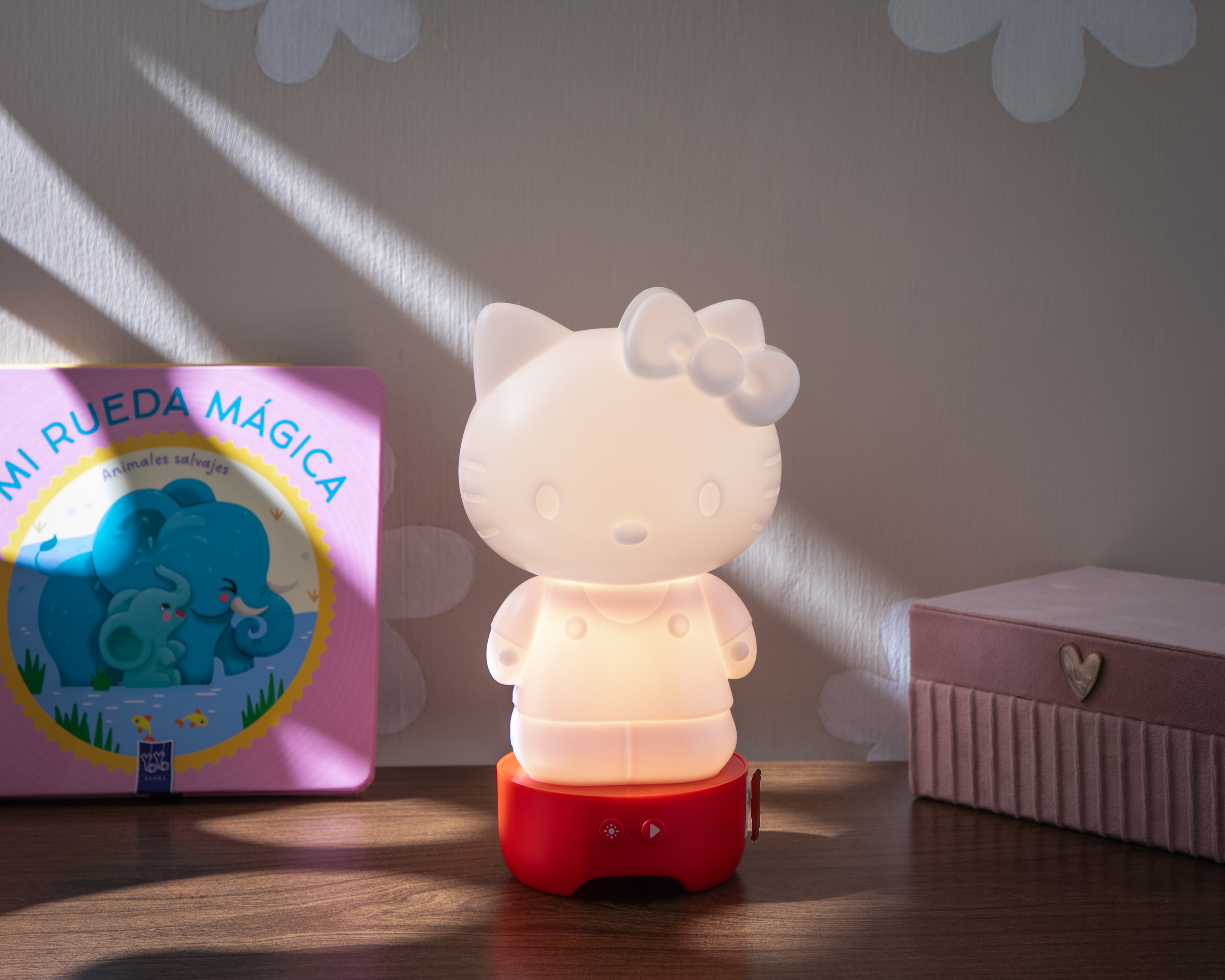 Foto 8 pulgar | Foto 7 | Bocina Bluetooth Sanrio Hello Kitty HKLUBBSPK-CPL 3 W con Luces