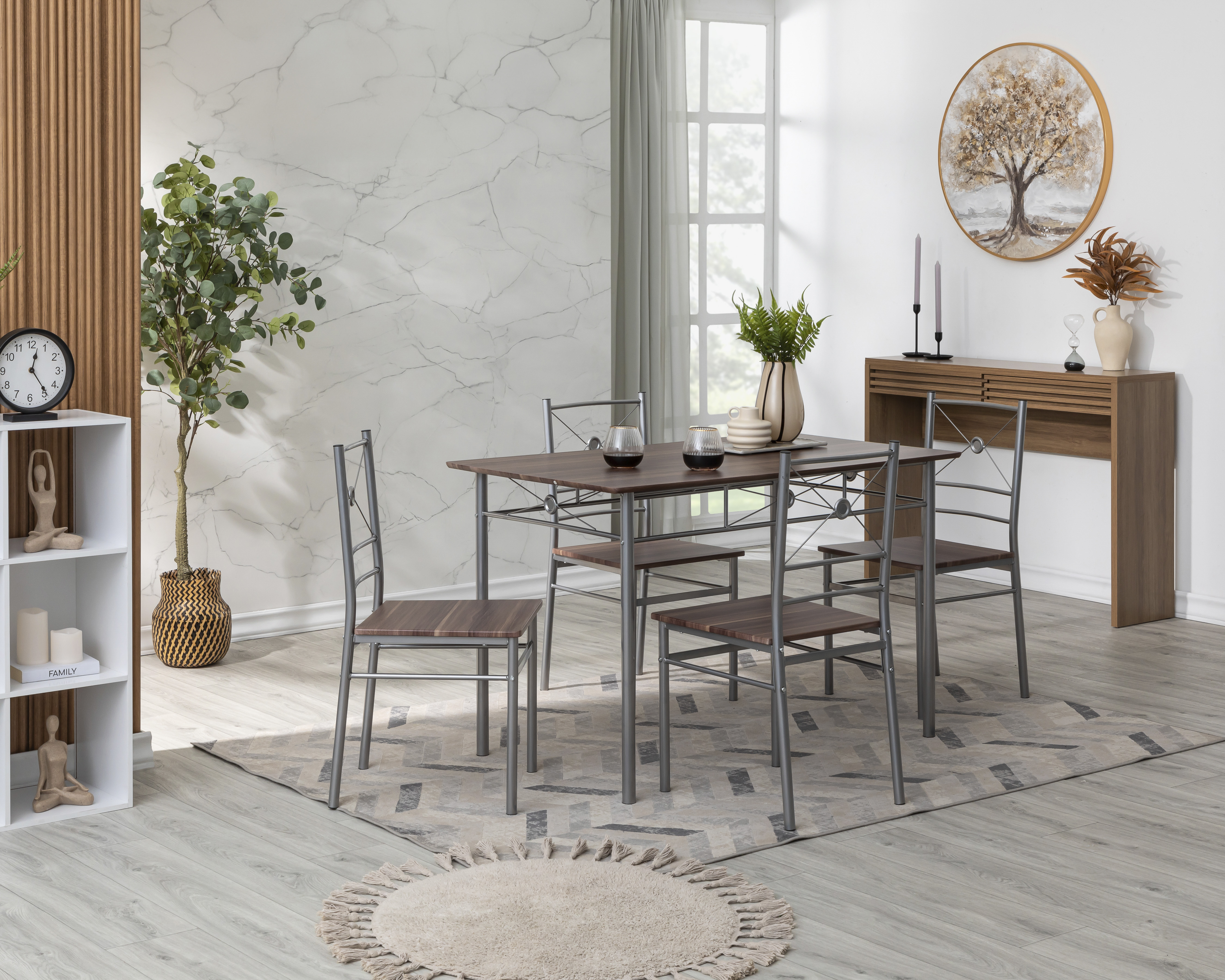 Comedor Surinam con 4 Sillas