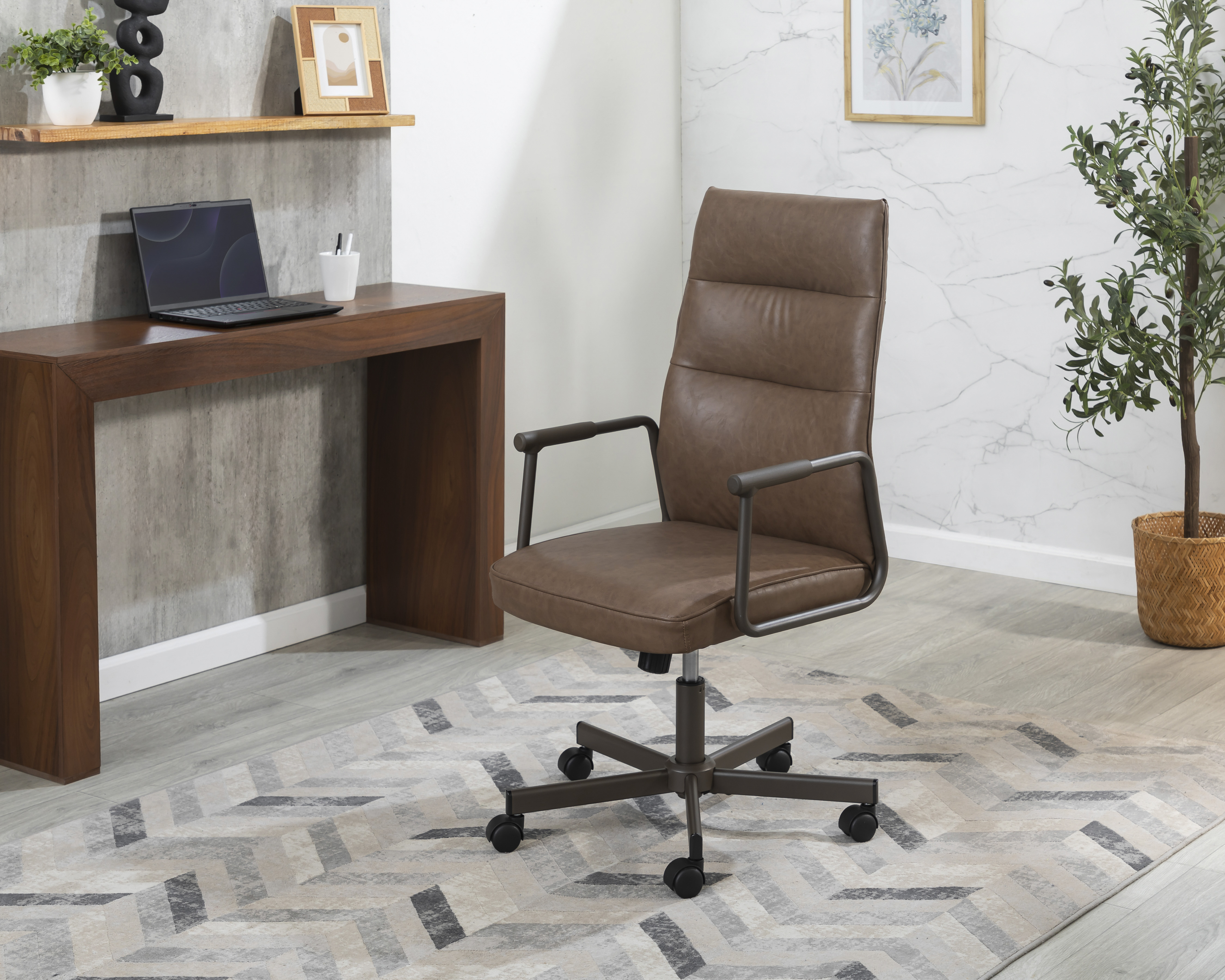 Foto 2 pulgar | Foto 1 | Silla de Oficina Alicante Café