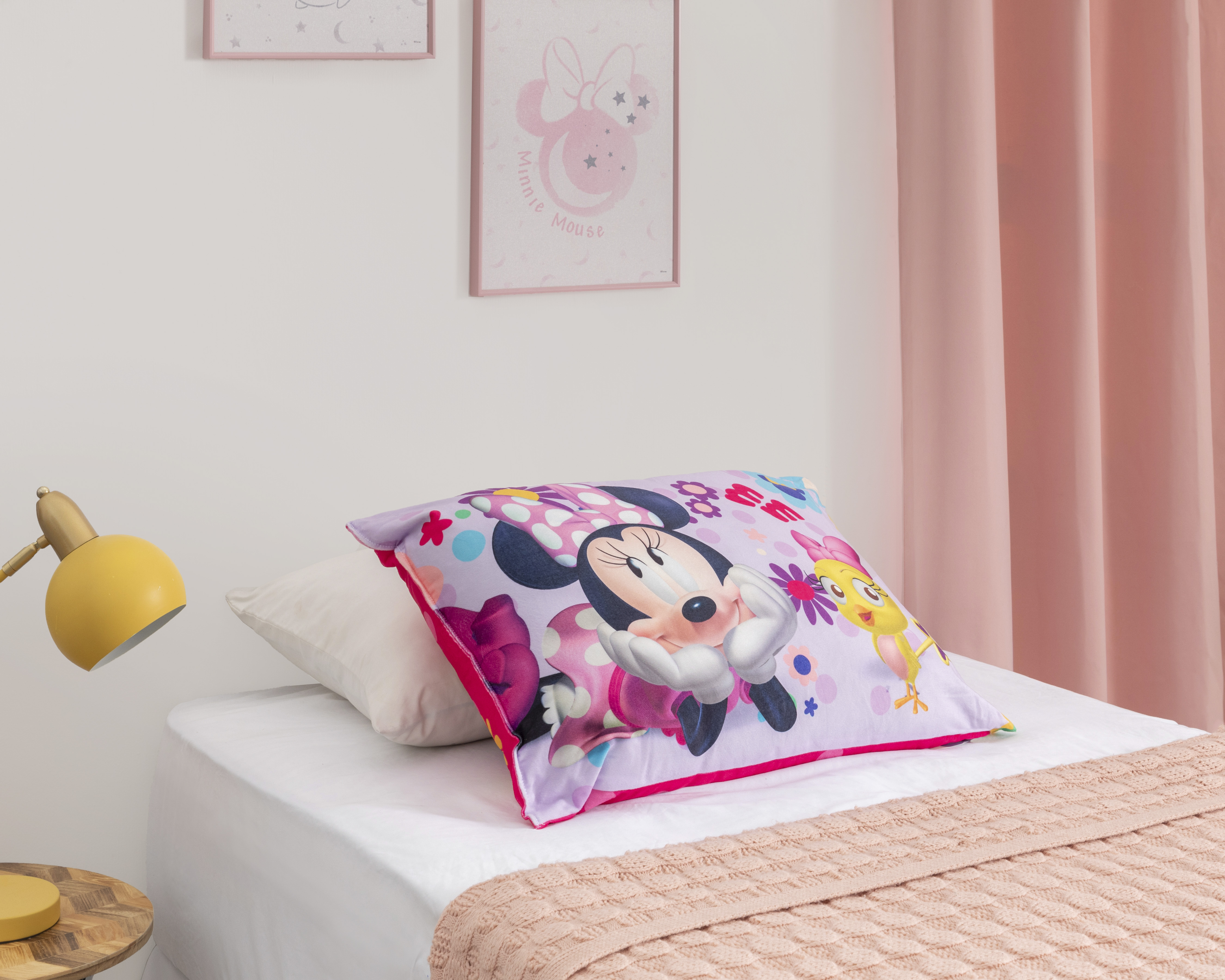Foto 1 | Foto 1 | Almohada Infantil Providencia Minnie Friends