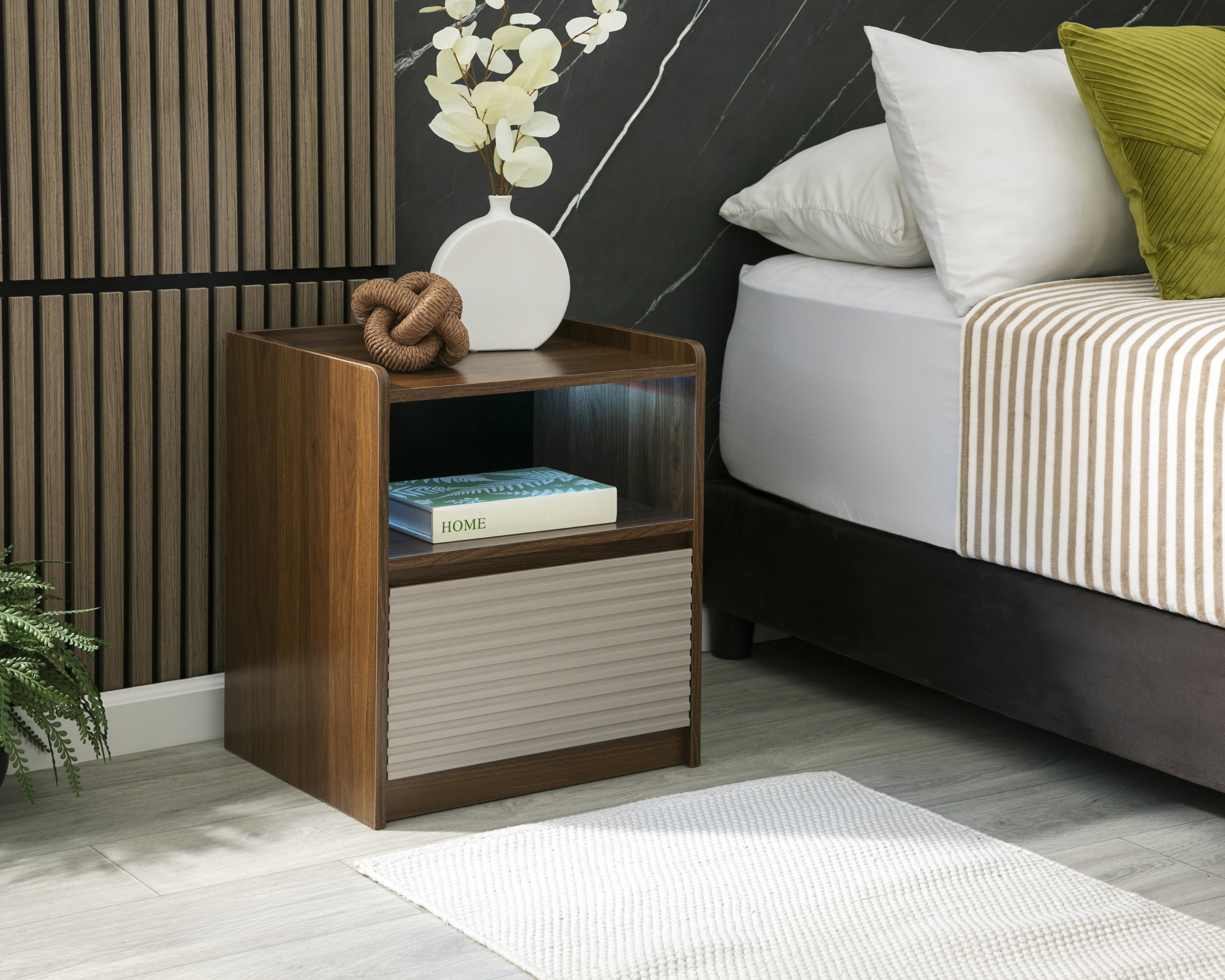 Foto 2 pulgar | Foto 1 | Buró Travis Café