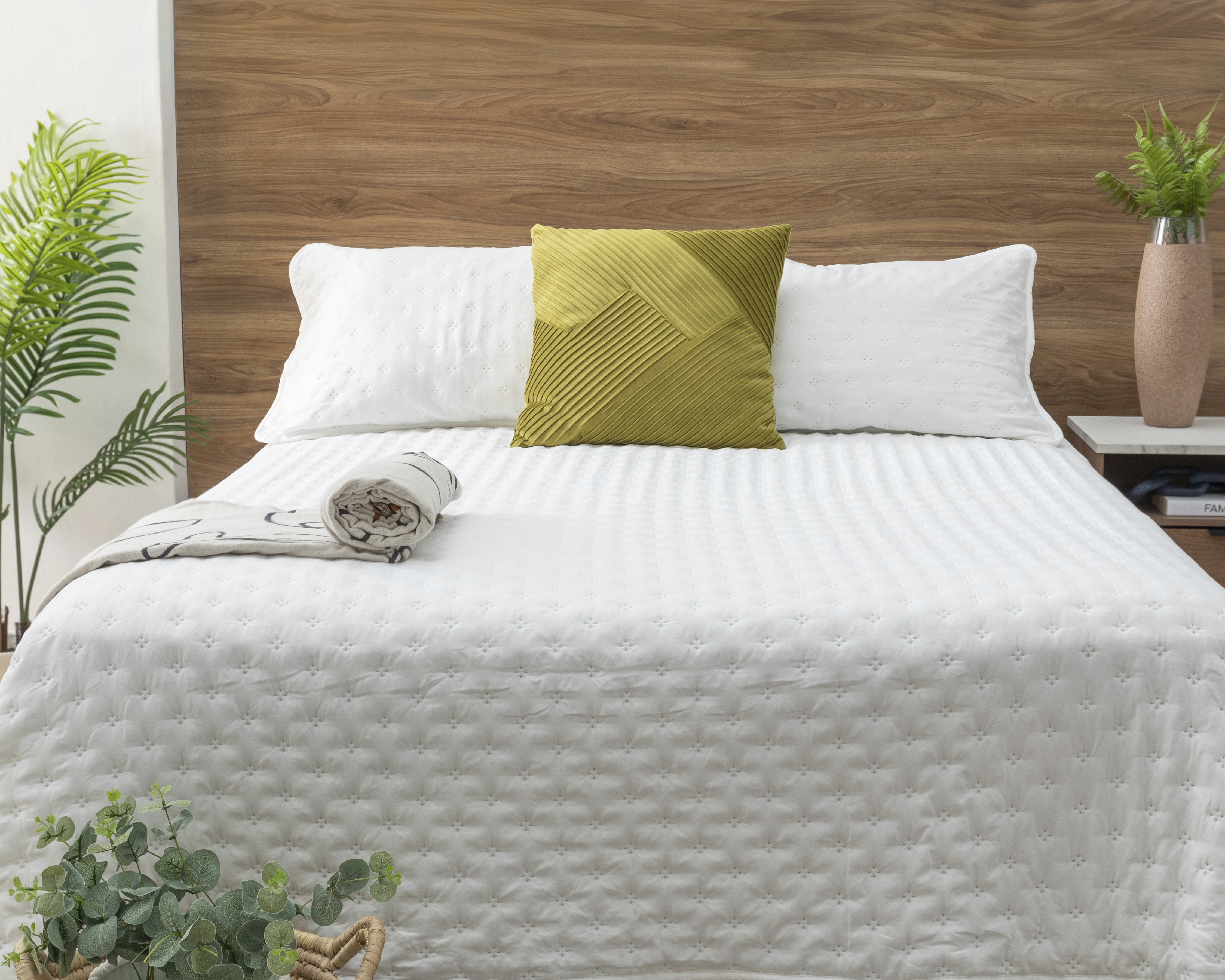 Colcha Matrimonial con Fundas para Almohada Starhaus Magnolia Blanca 3 Piezas