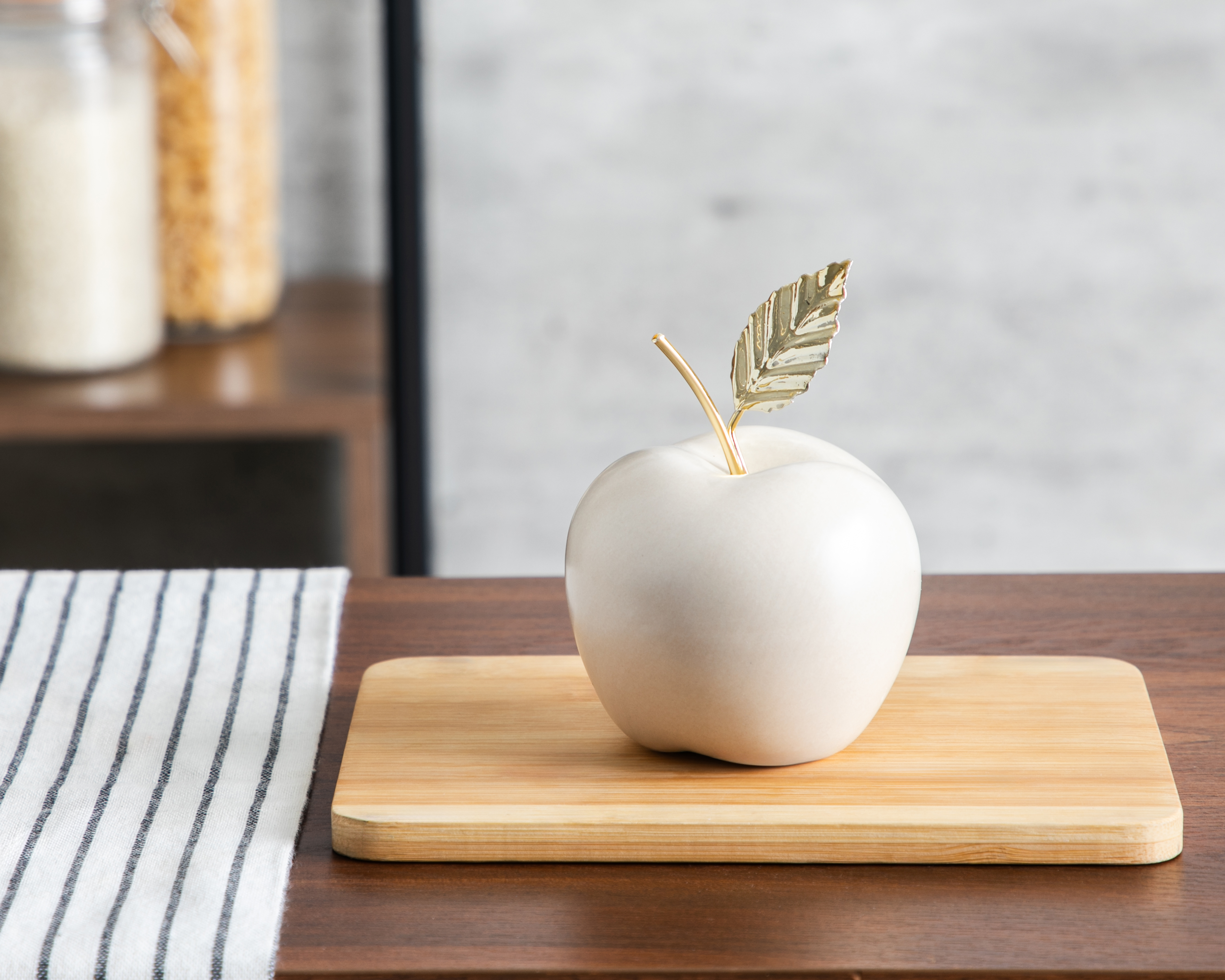 Foto 5 pulgar | Foto 4 | Escultura de Manzana Ingrid M de Cerámica