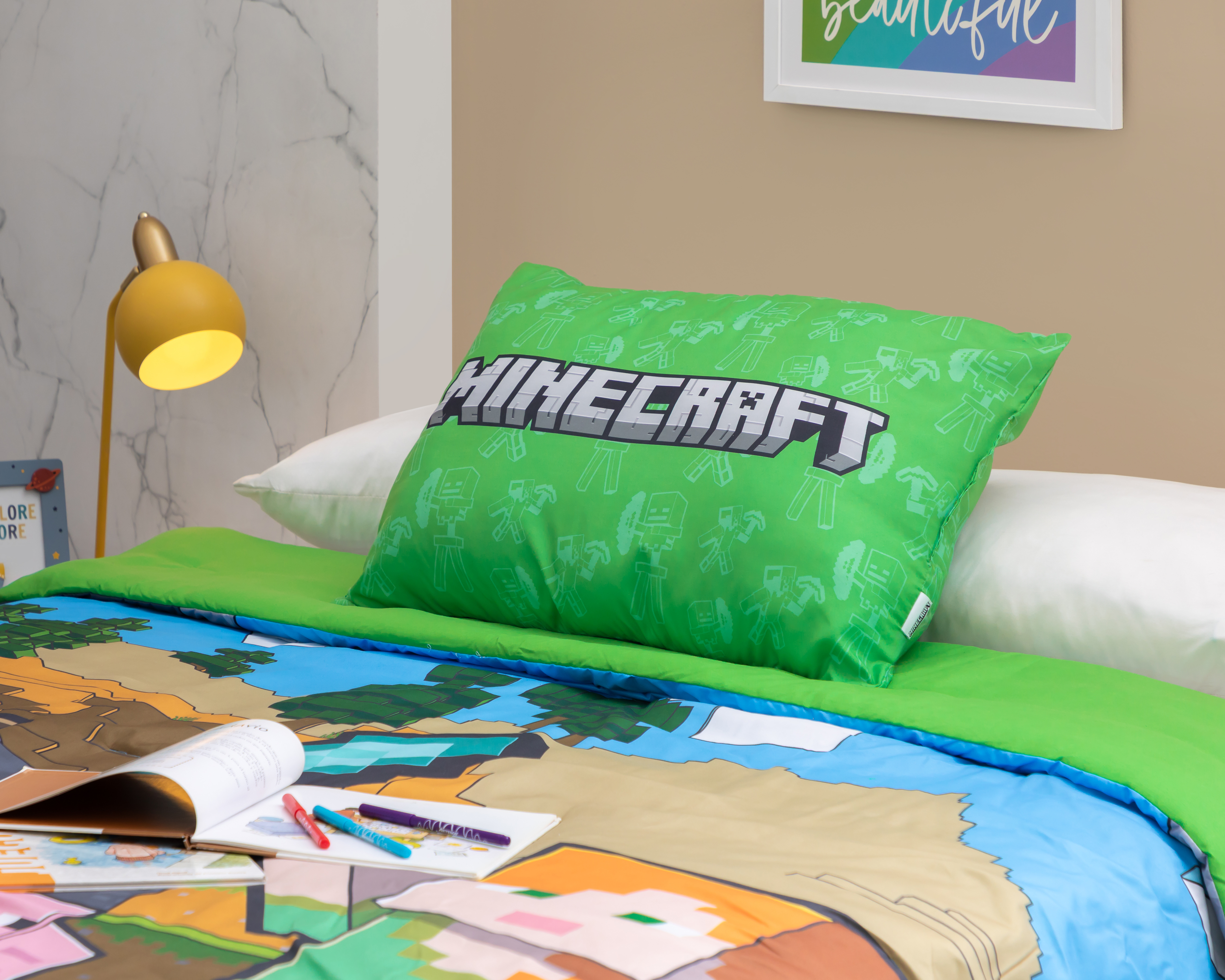 Foto 2 pulgar | Foto 1 | Almohada Minecraft Estándar Suave