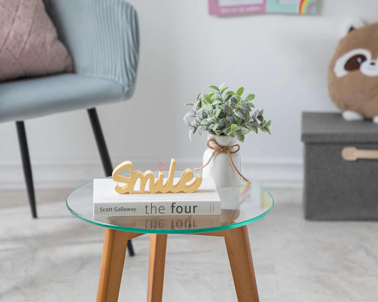 Foto 5 pulgar | Foto 4 | Escultura Smiley