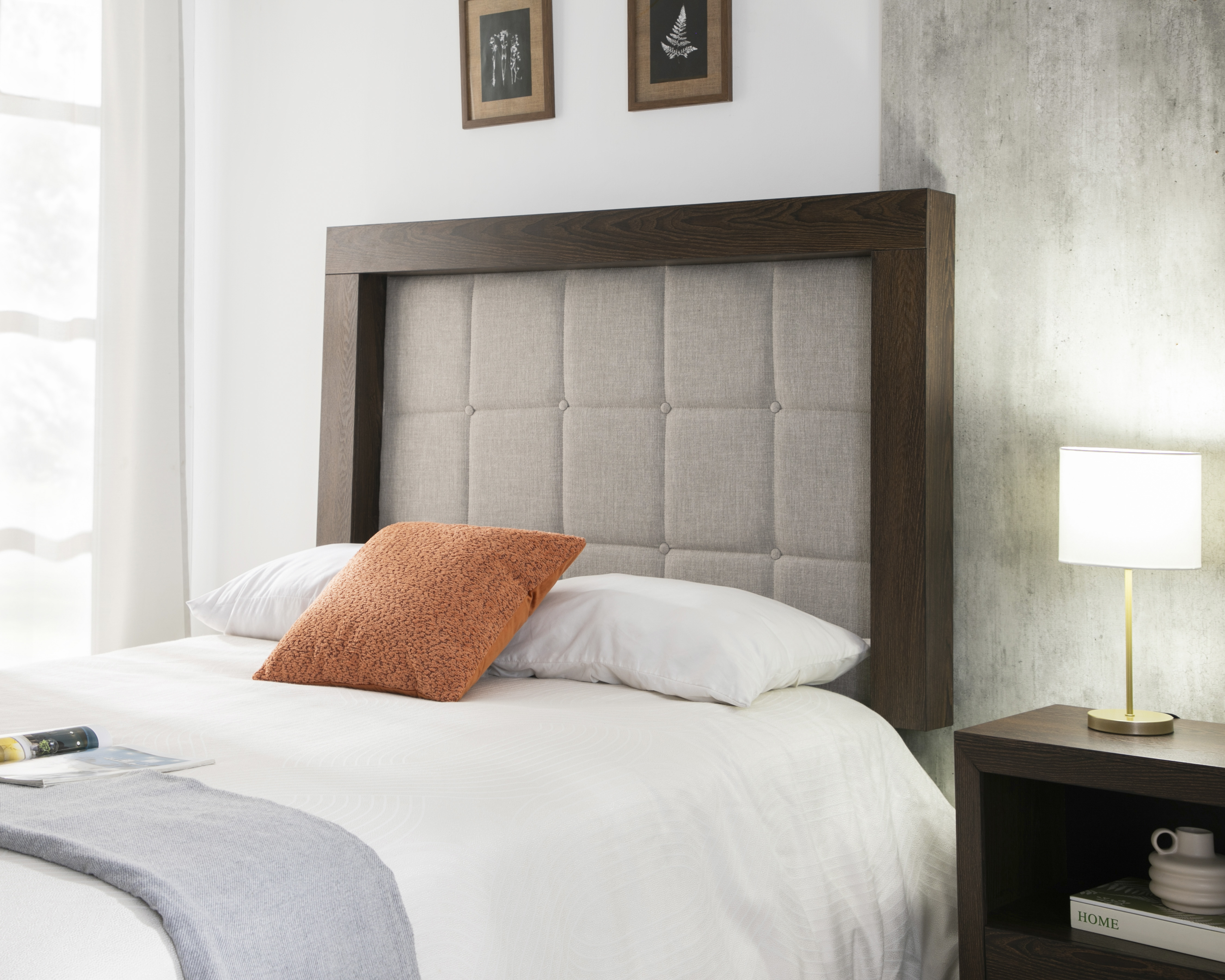 Foto 2 pulgar | Foto 1 | Cabecera Evora Matrimonial Café