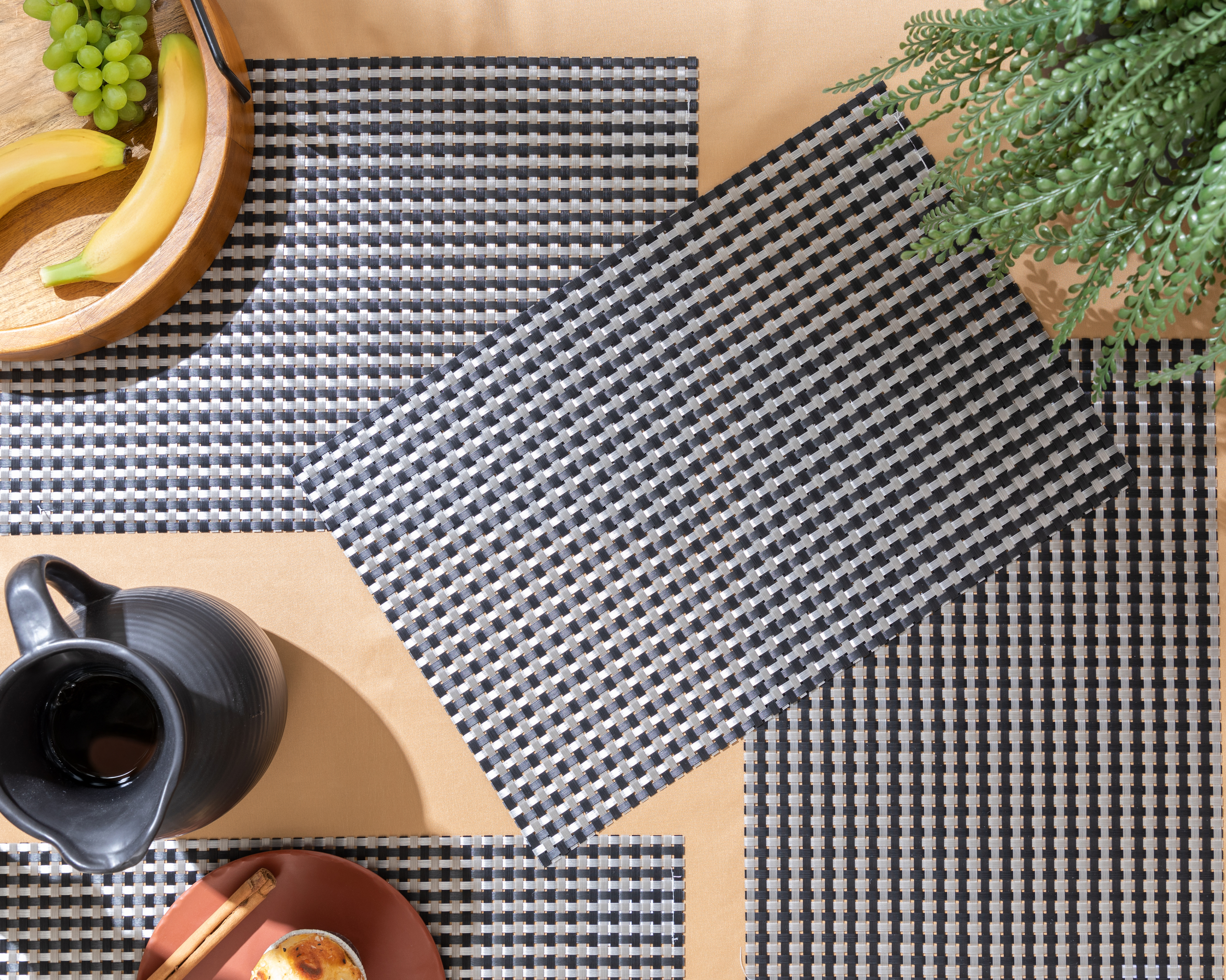 Foto 2 pulgar | Foto 1 | Mantel Individual Negro Starhaus Lisset 4 Piezas