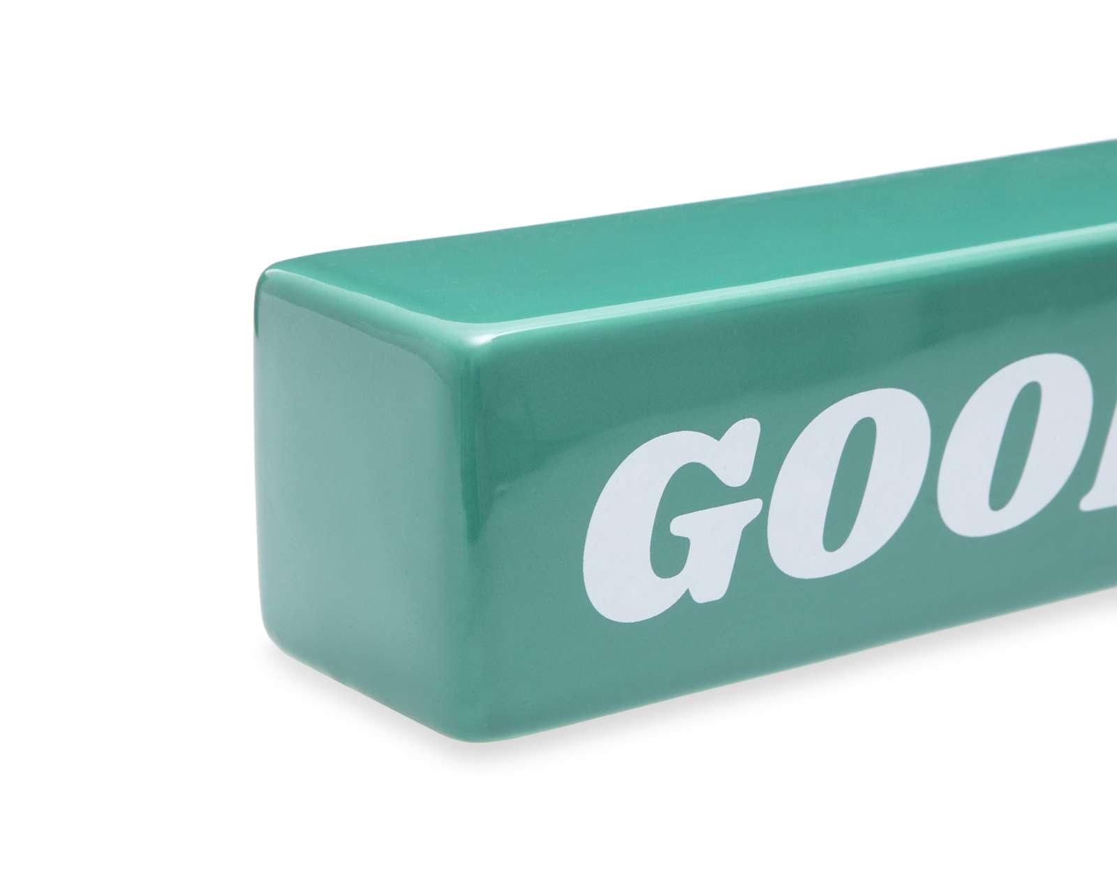 Foto 4 pulgar | Foto 3 | Escultura Good Vibes