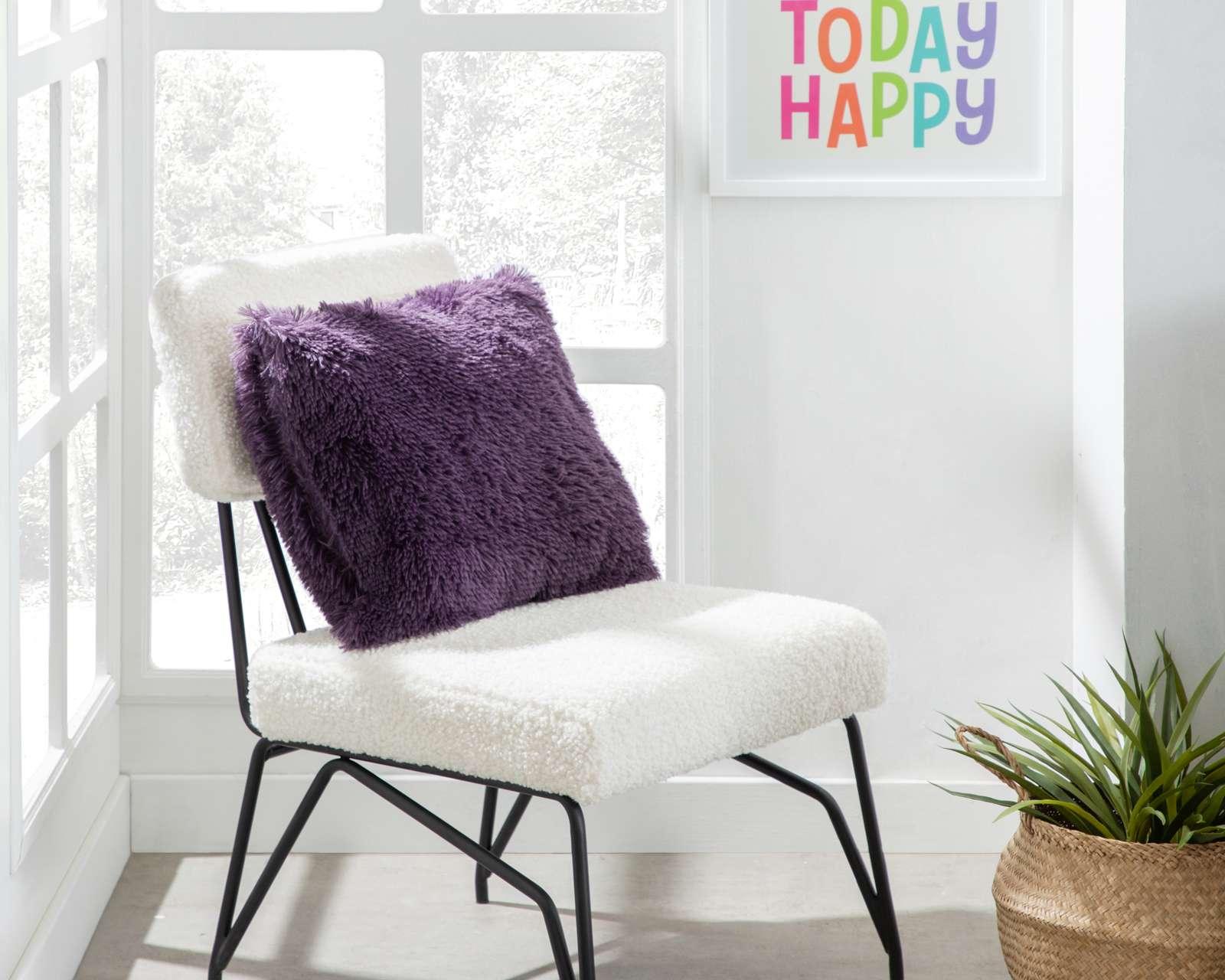 Foto 5 pulgar | Foto 5 | Cojín Decorativo Pelo Alto Morado