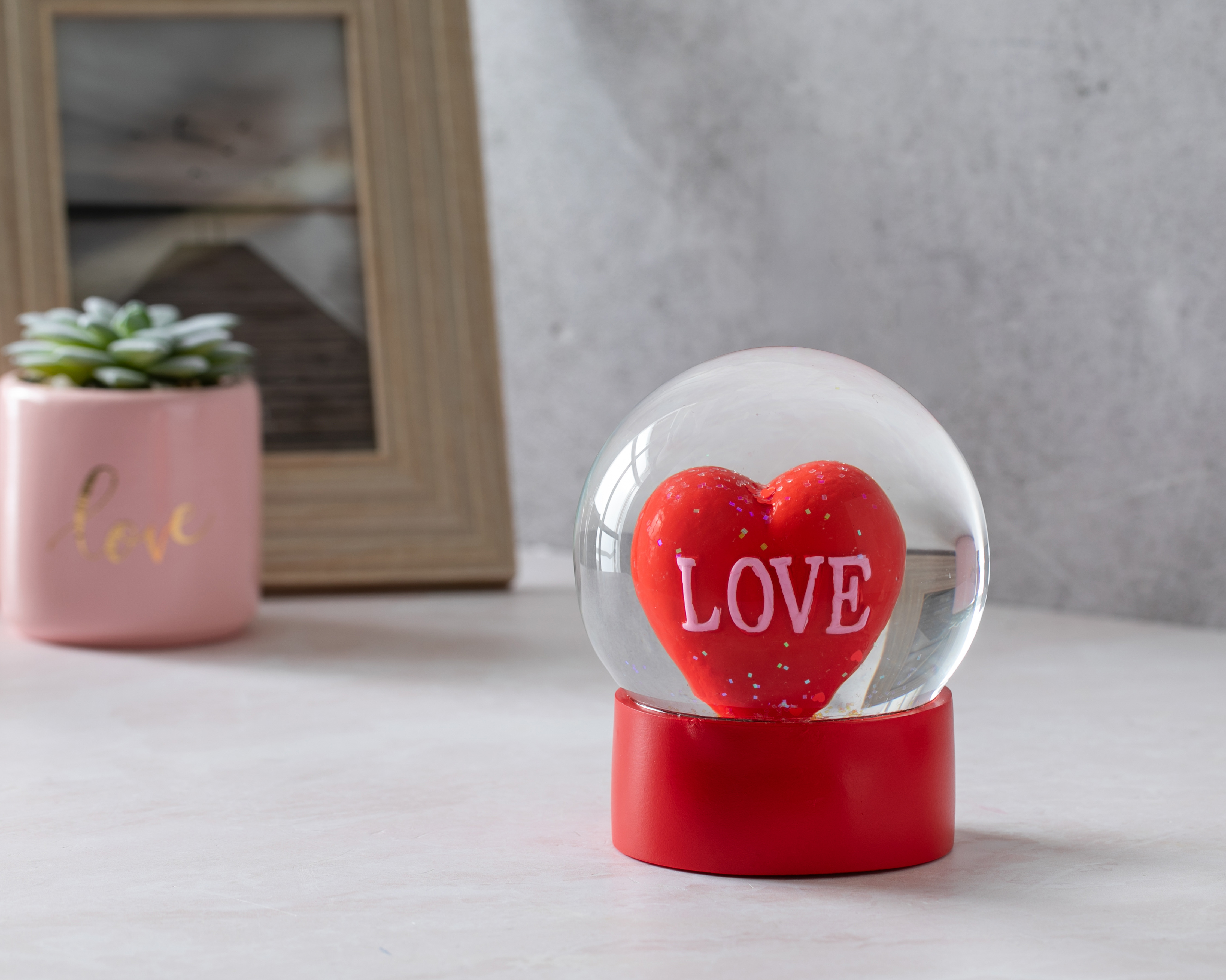 Foto 6 pulgar | Foto 5 | Esfera de Agua Love de Vidrio