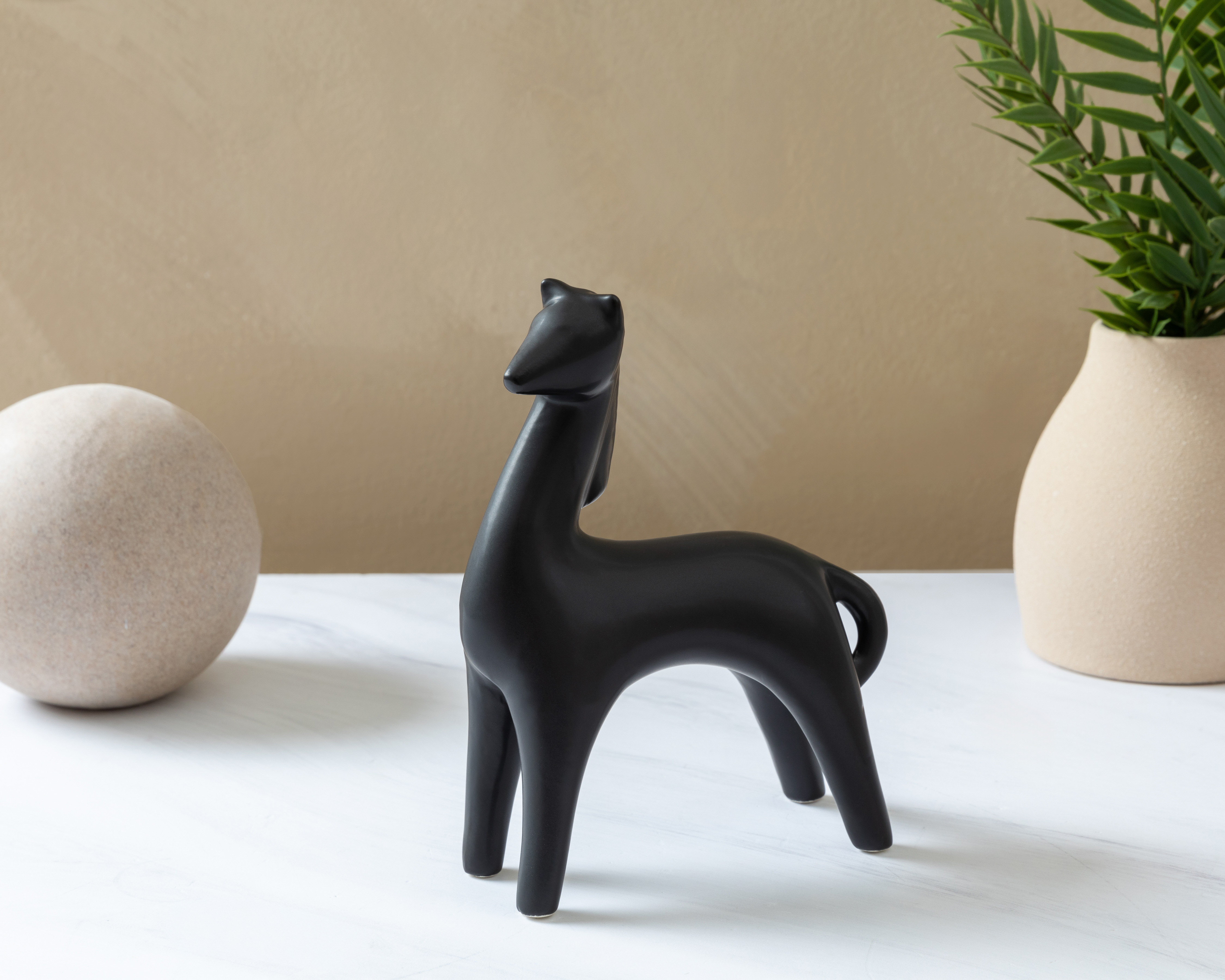 Foto 6 pulgar | Foto 5 | Escultura Knight A de Cerámica