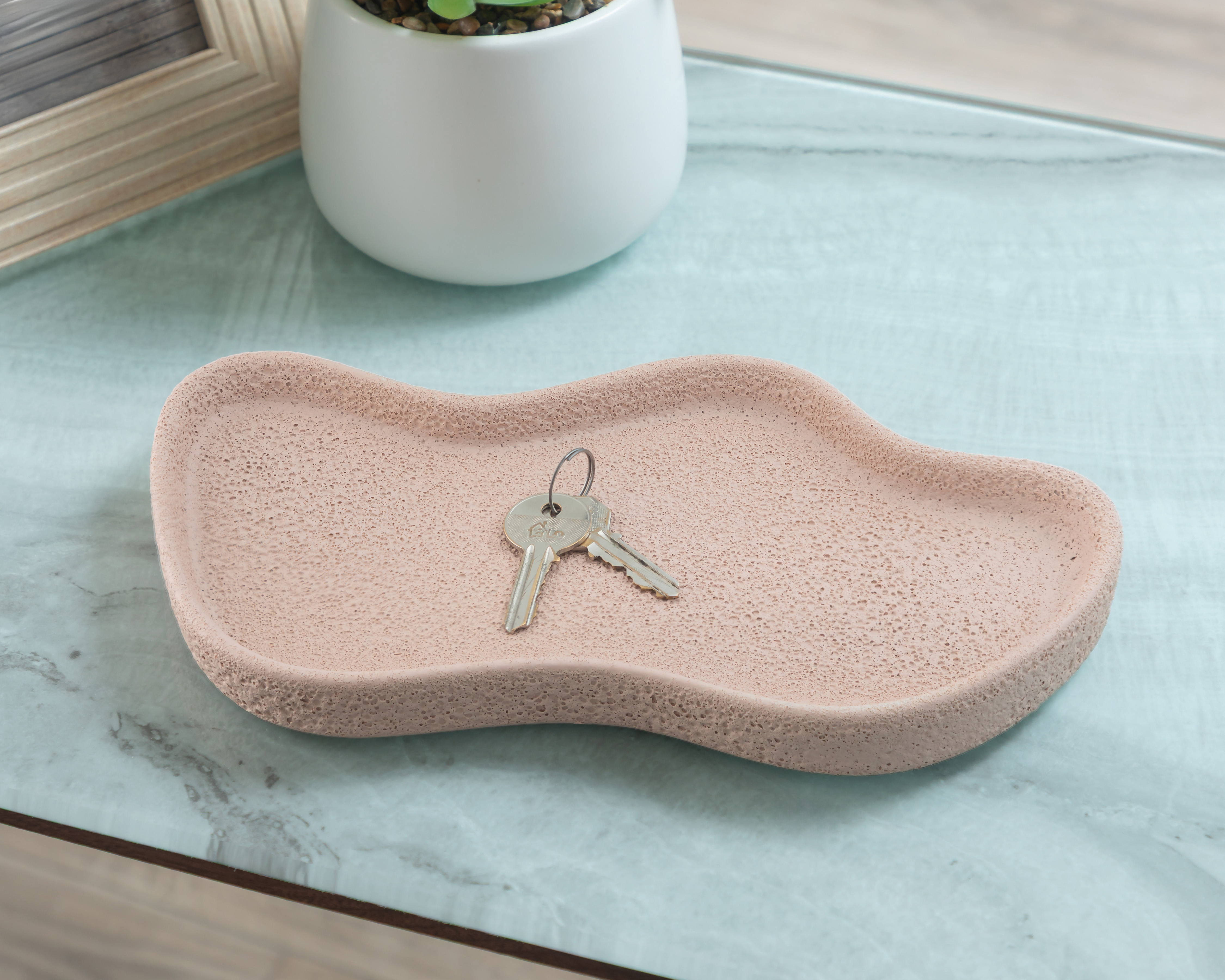 Foto 5 pulgar | Foto 4 | Charola Decorativa Peach de Resina