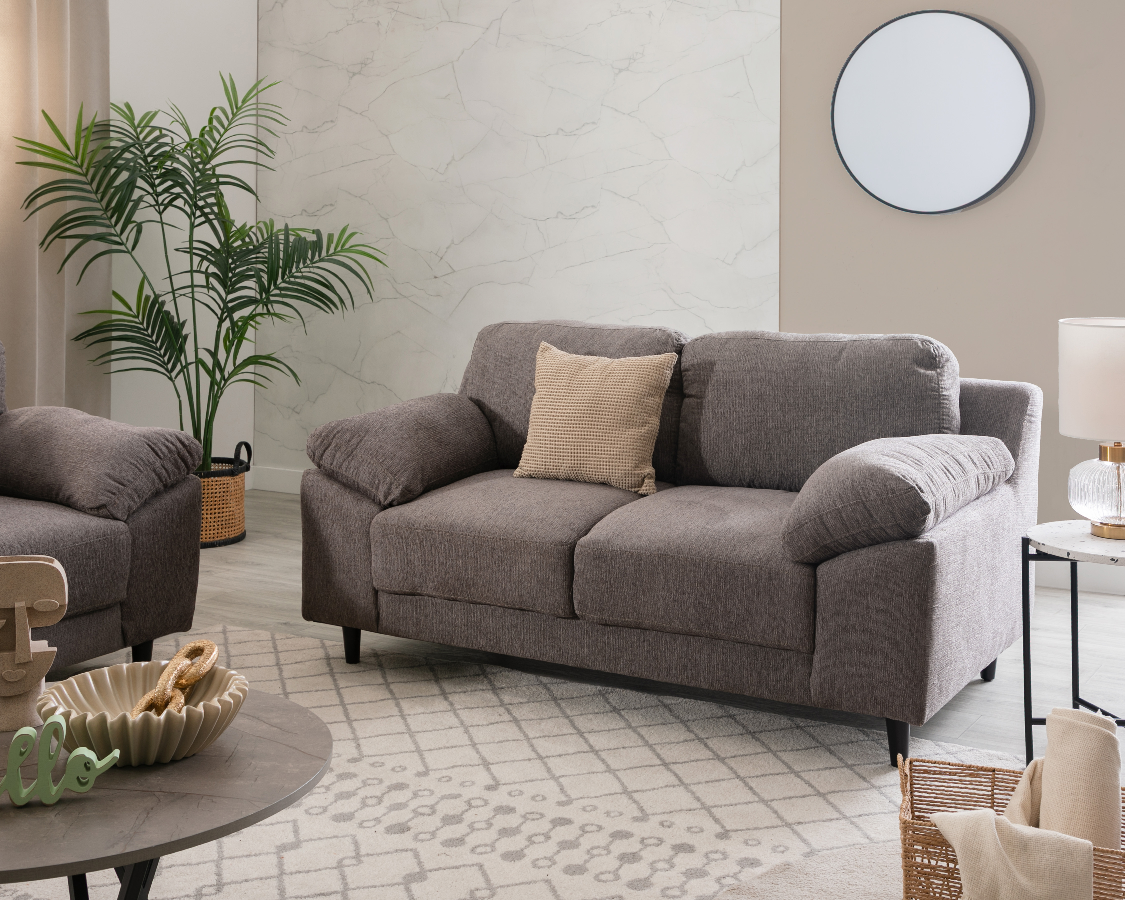Foto 2 pulgar | Foto 1 | Loveseat Sara Contemporáneo