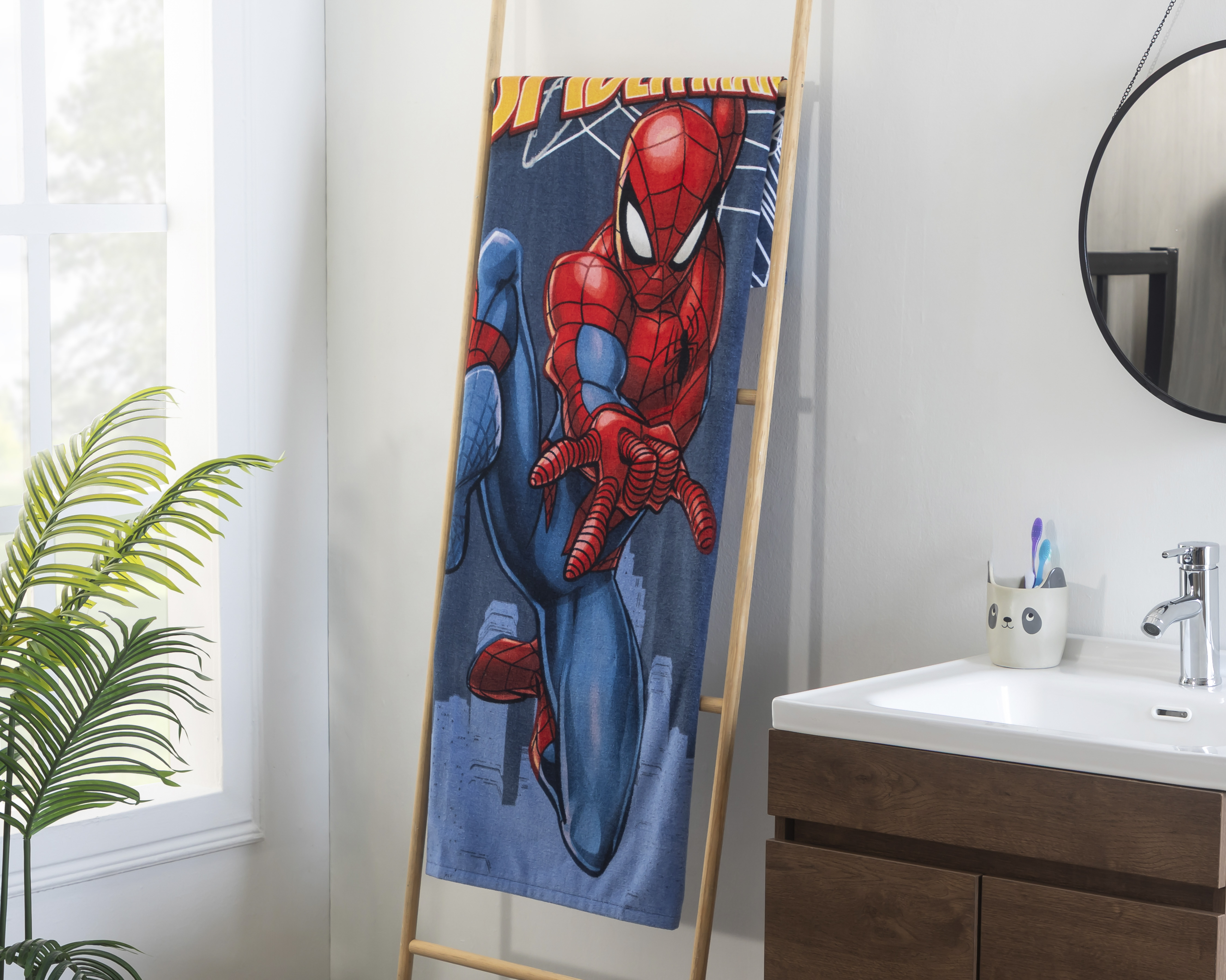Foto 5 pulgar | Foto 4 | Toalla Disney Spider-Man Estampada