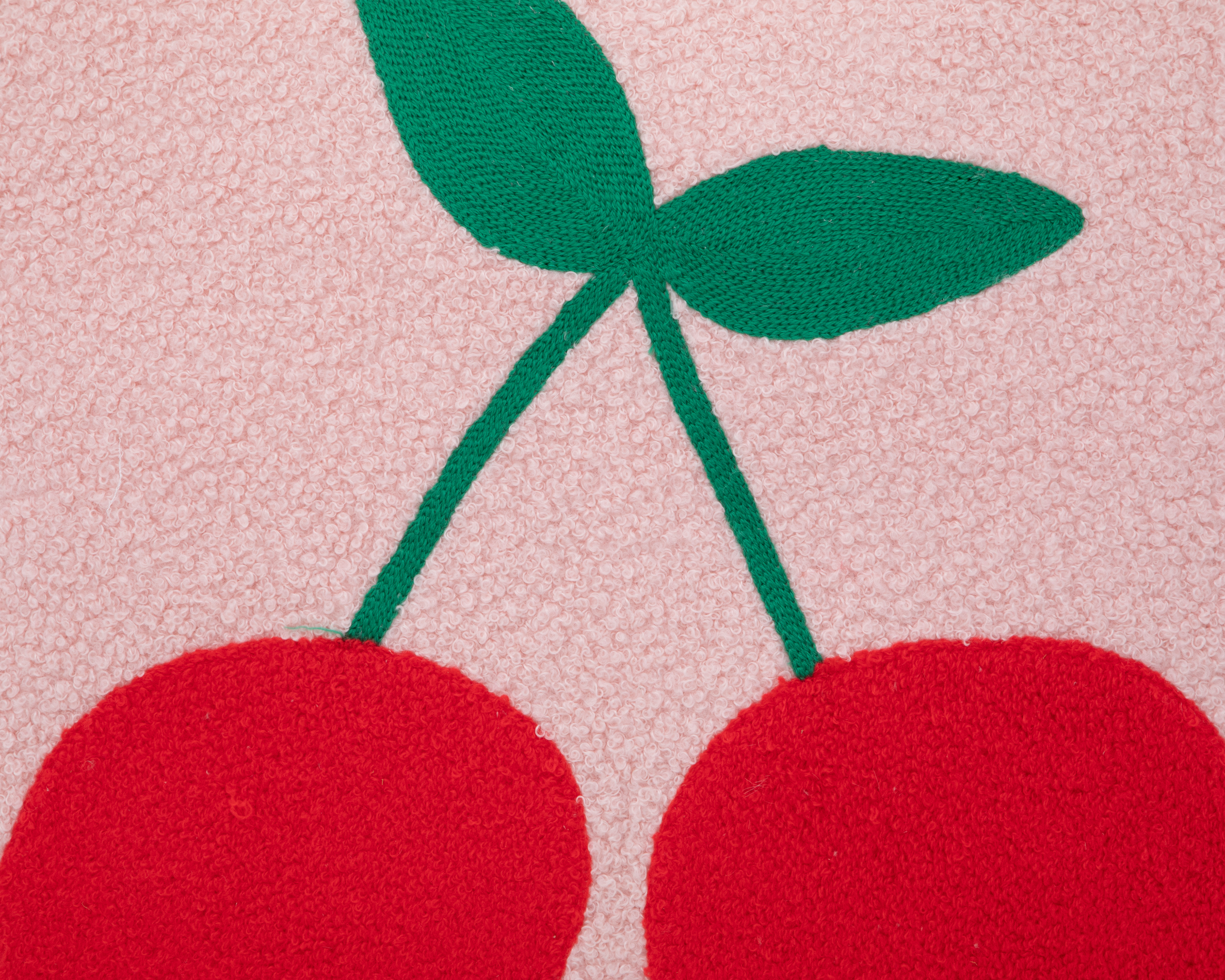 Foto 5 pulgar | Foto 4 | Cojín Decorativo Cerecita