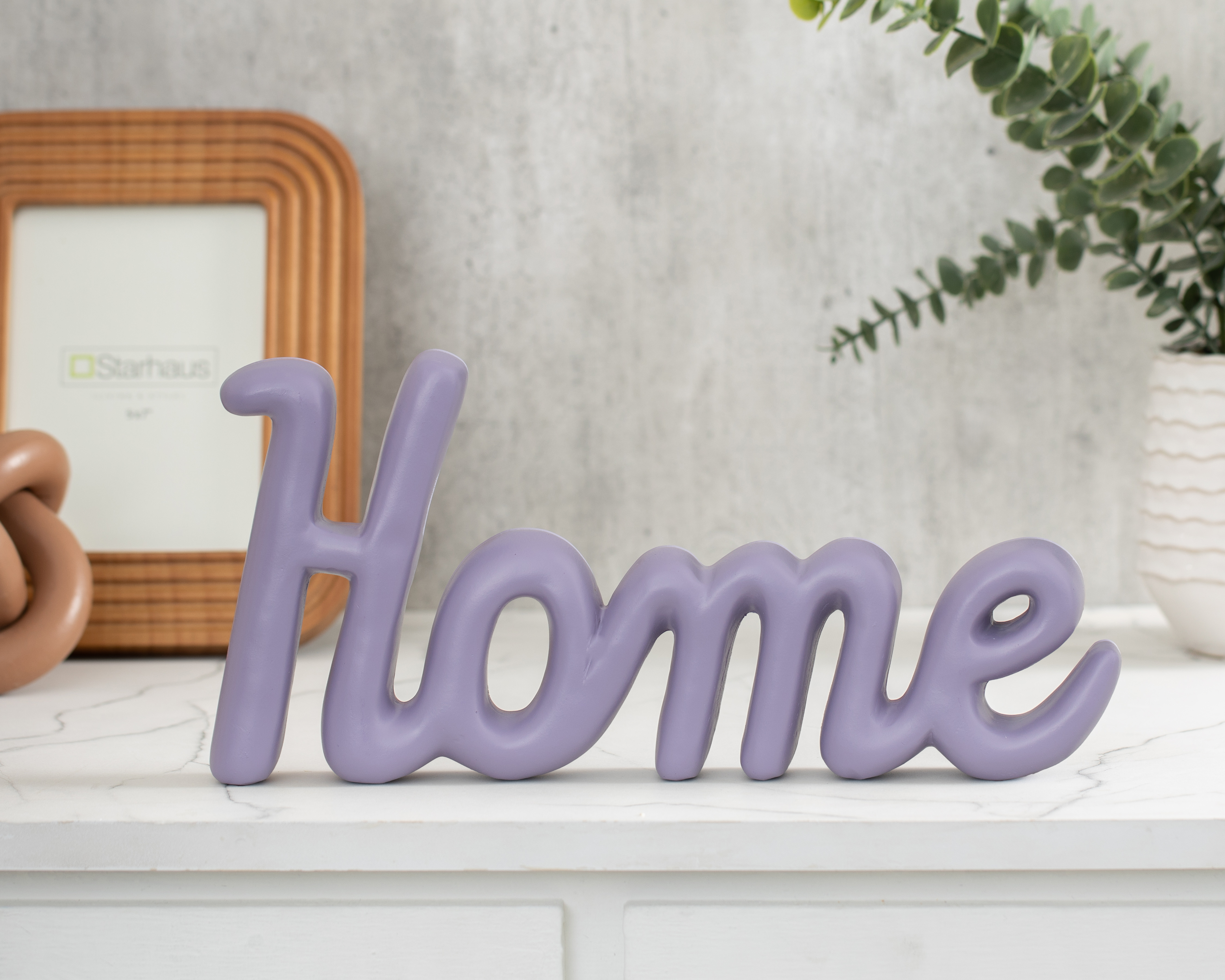 Foto 6 pulgar | Foto 5 | Letrero Decorativo Delany de Poliresina