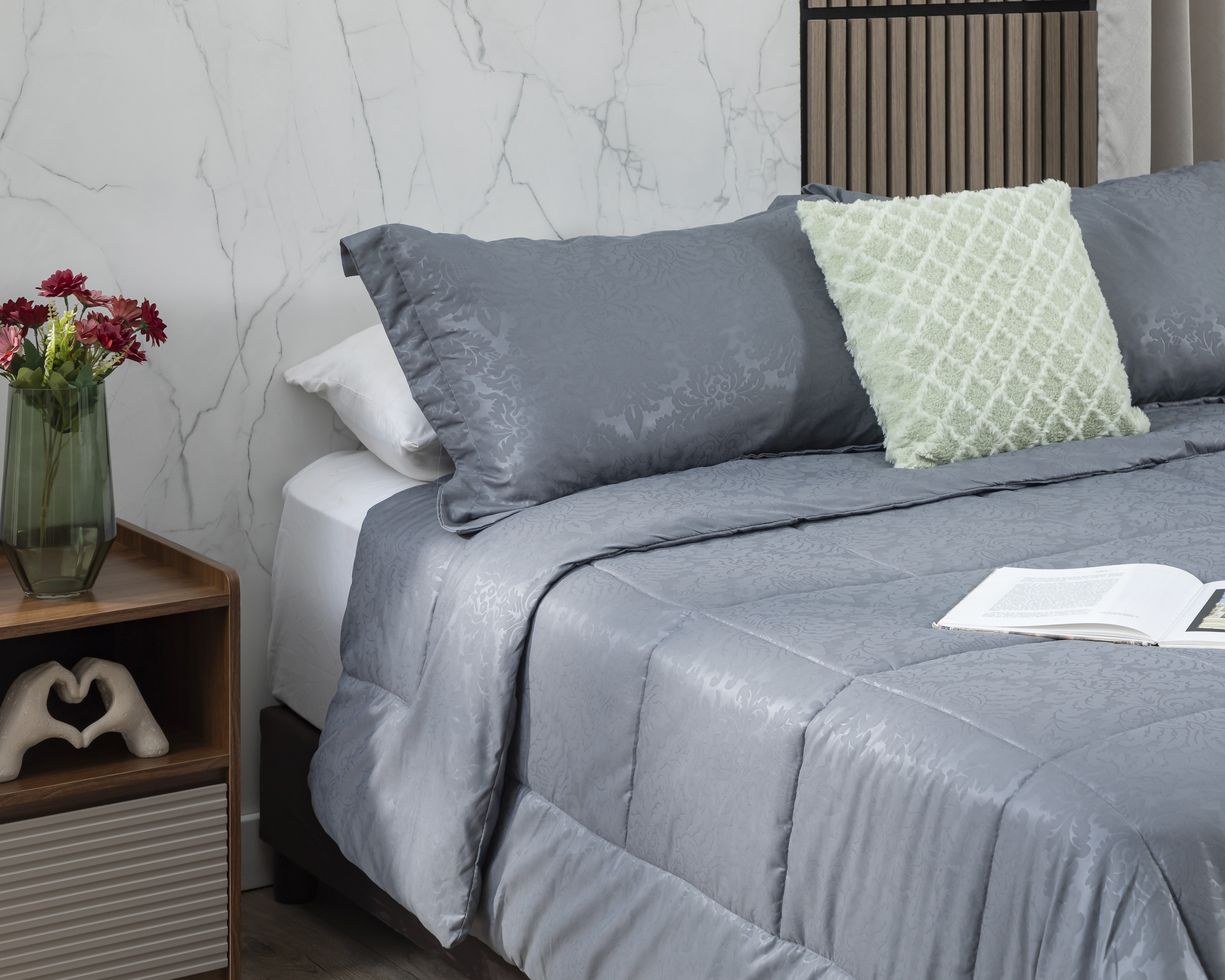 Edredón Matrimonial/Queen Size con Fundas para Almohada Starhaus Gerardo Mat Gris 3 Piezas