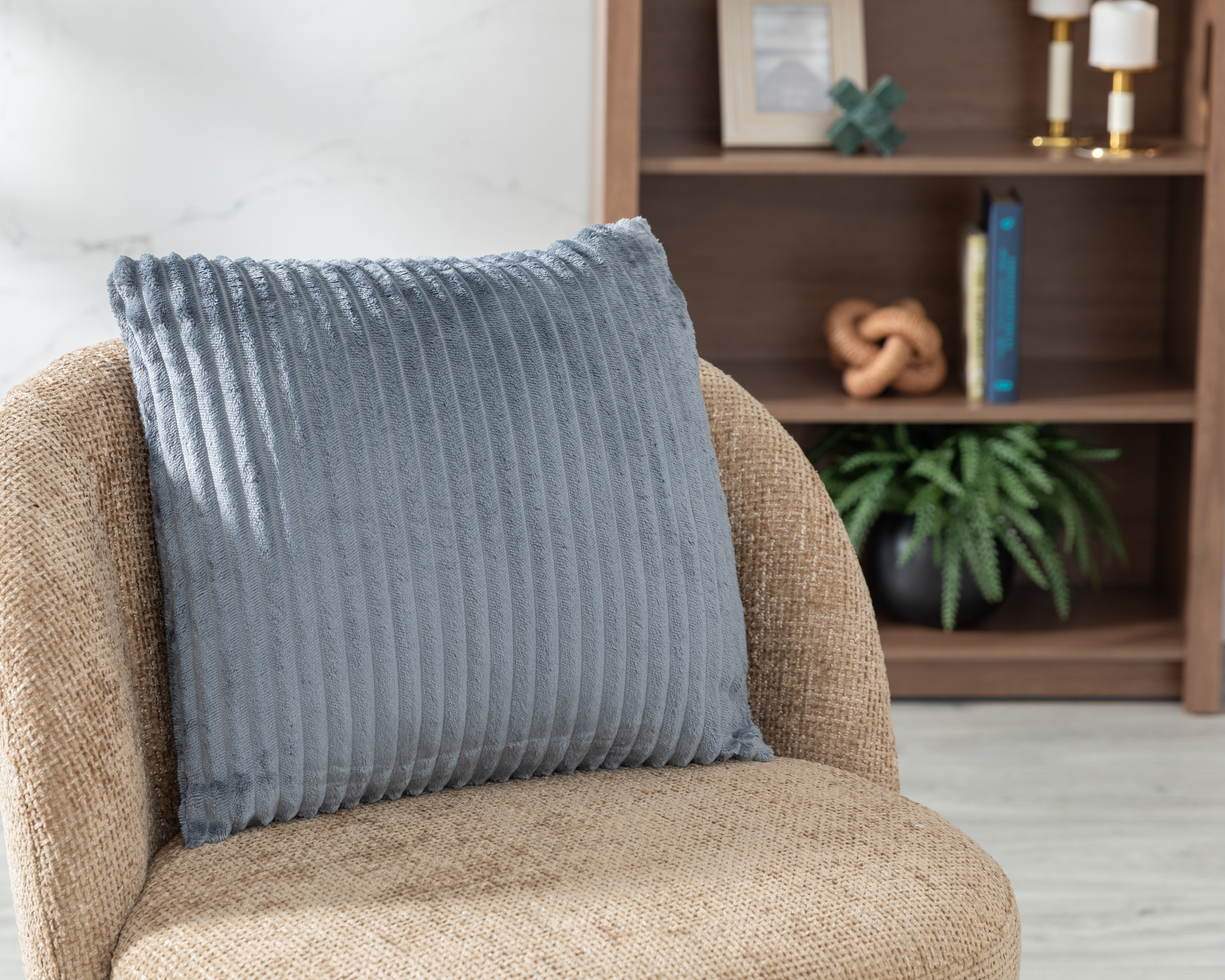 Foto 6 pulgar | Foto 5 | Cojín Decorativo Mouse