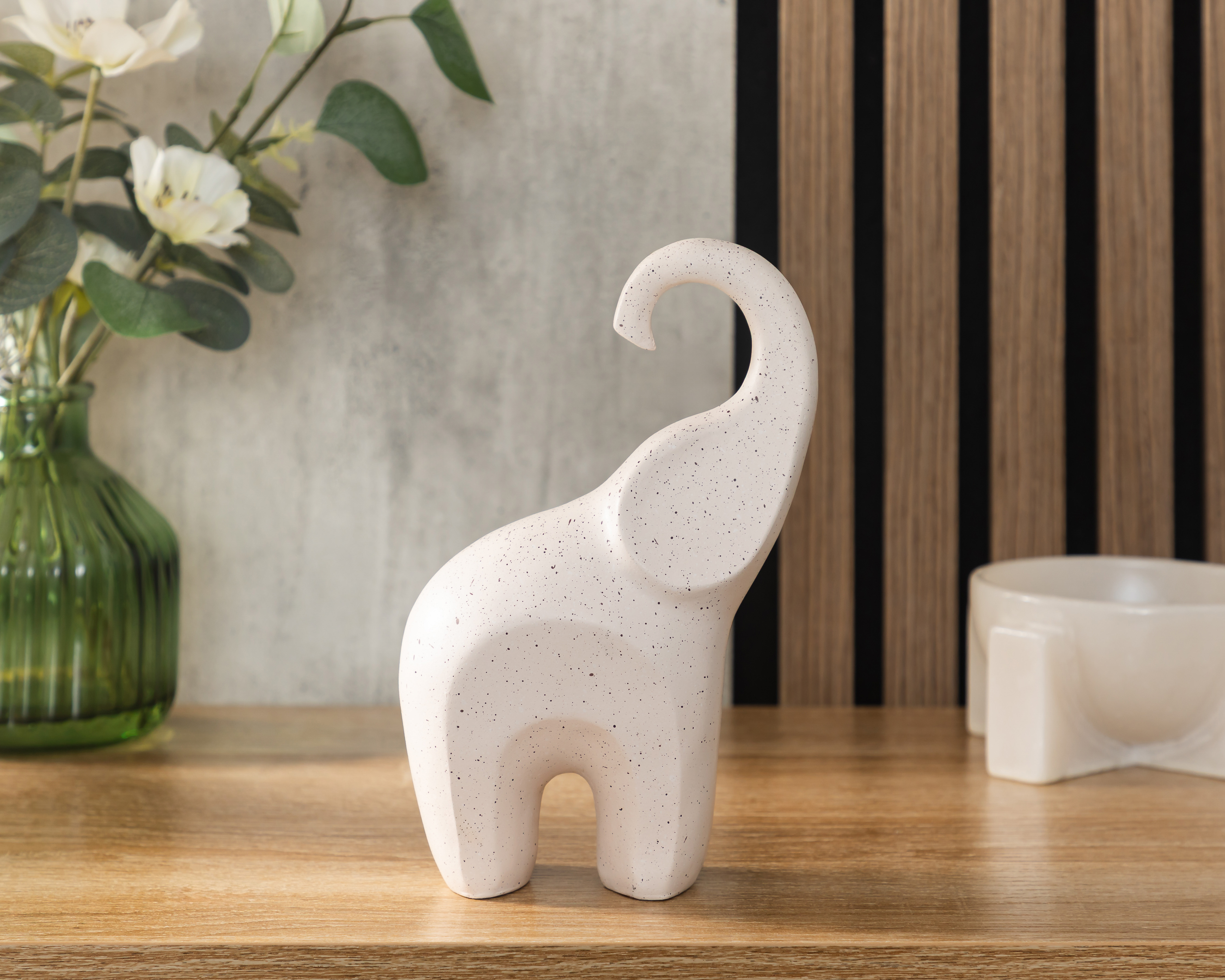 Foto 6 pulgar | Foto 5 | Escultura de Elefante Fanto de Resina