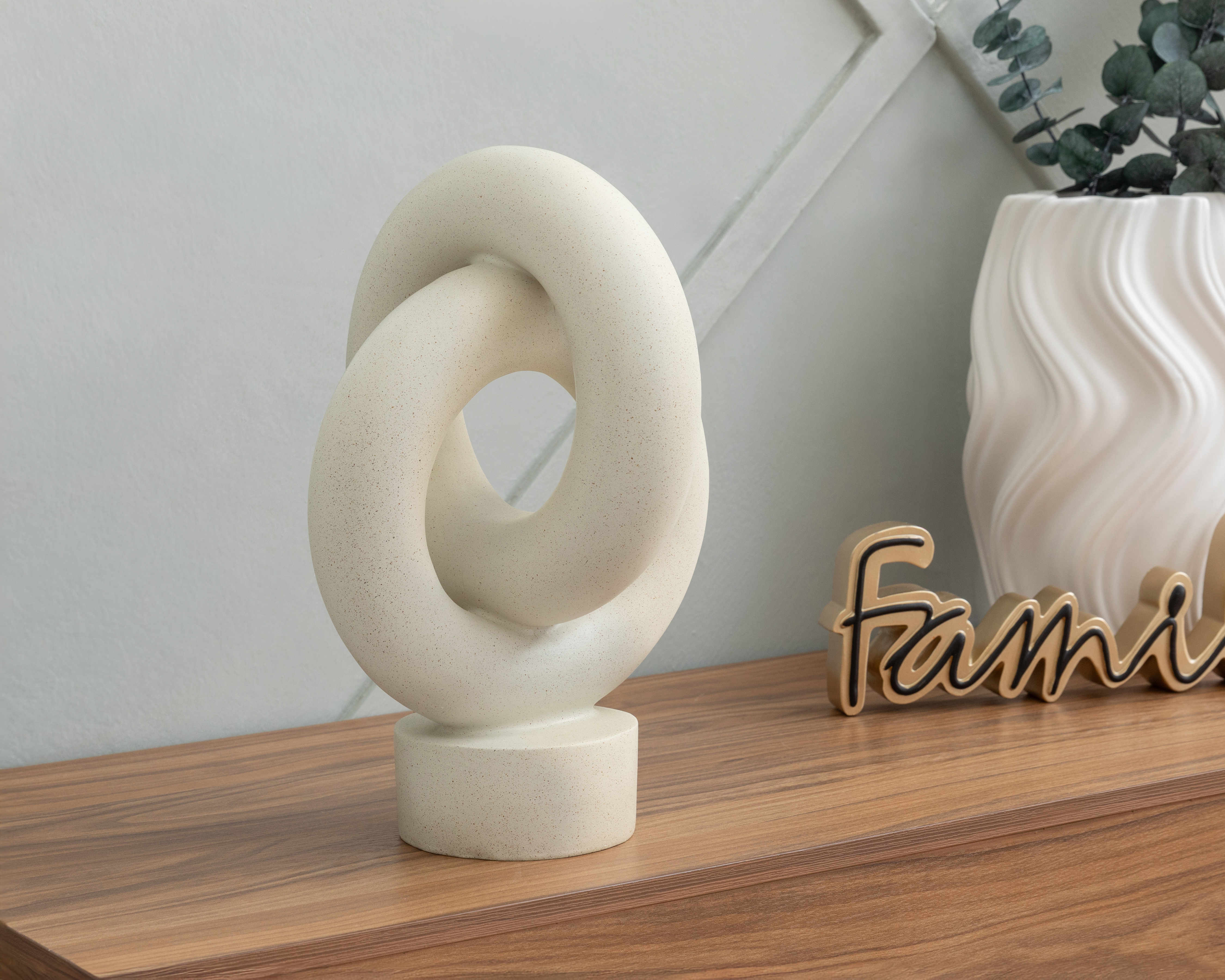 Foto 5 | Foto 5 | Escultura Gannie de Poliresina