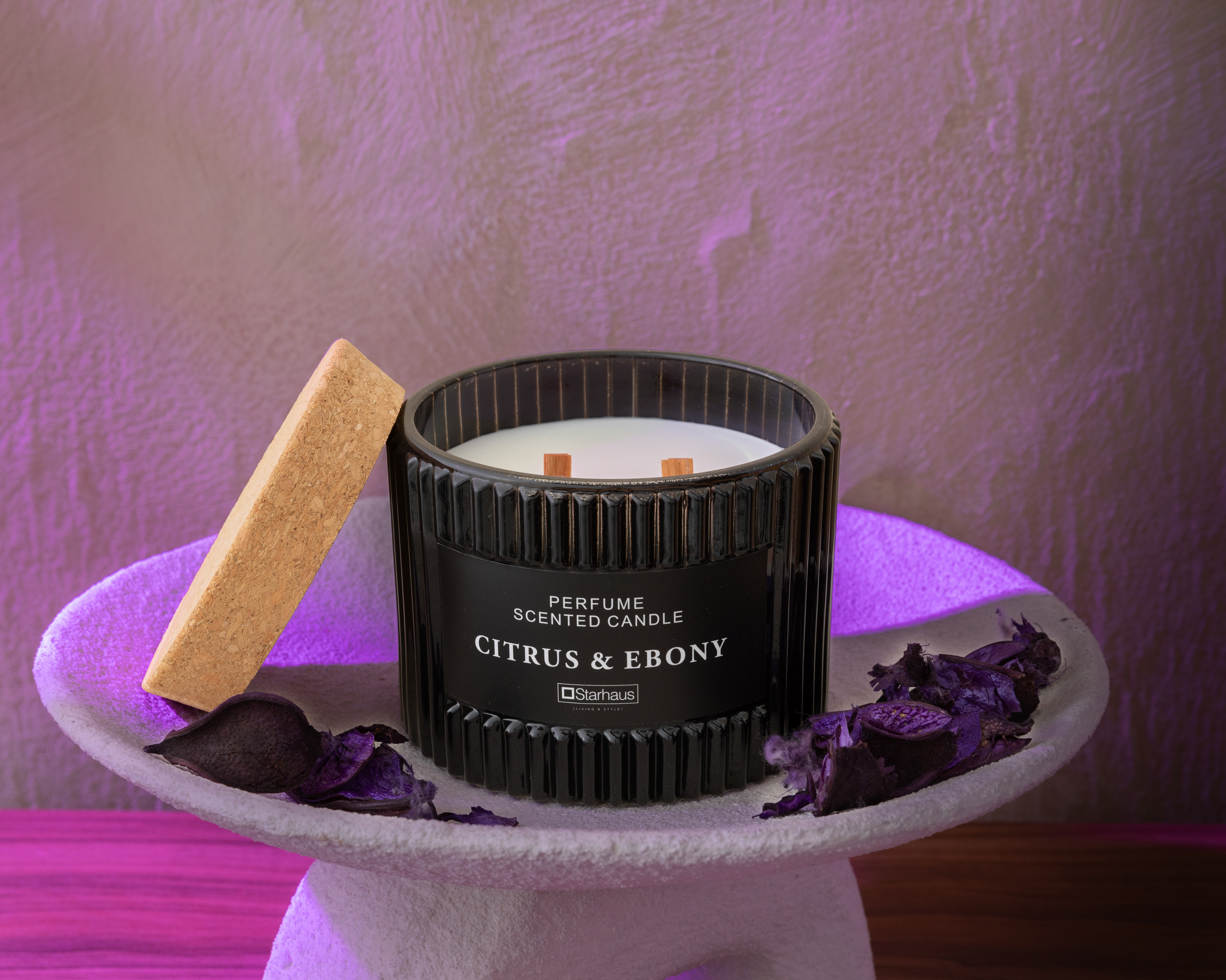 Foto 5 pulgar | Foto 4 | Vela Aromática Cítricos y Ébano