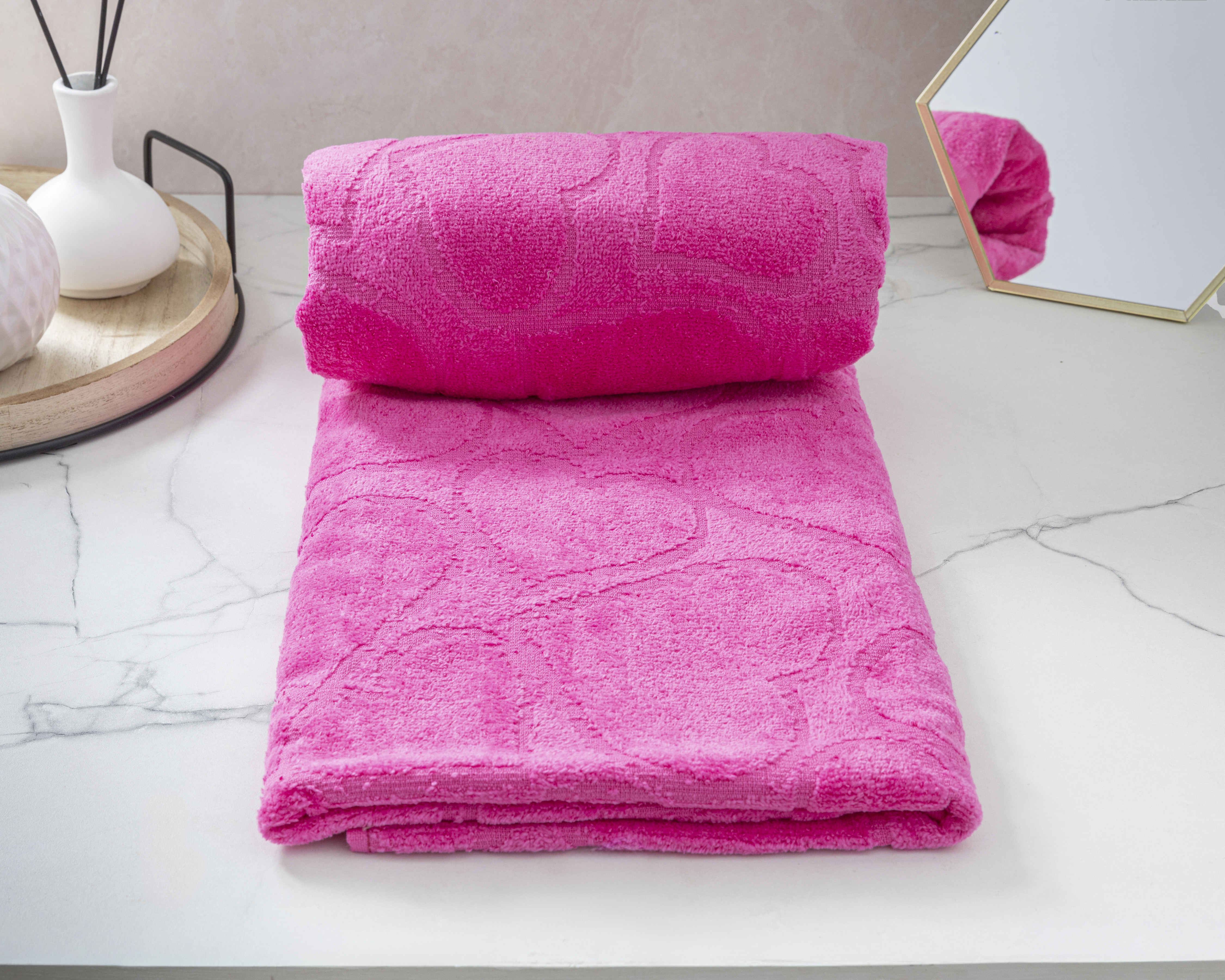 Foto 5 pulgar | Foto 4 | Toalla de Medio Baño Corazones Fucsia