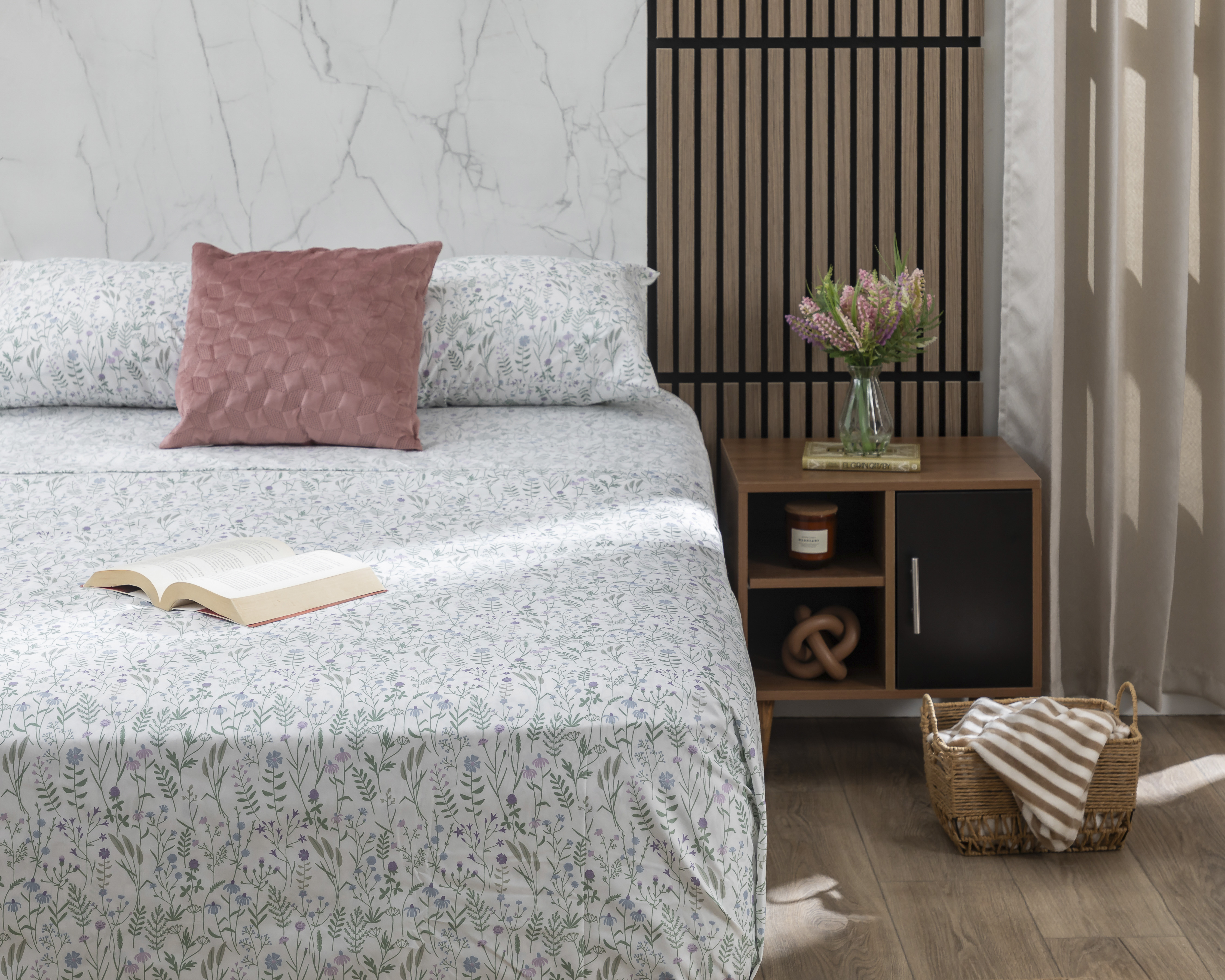 Sábana King Size con Fundas para Almohada Starhaus Elizabeth Blanca 4 Piezas