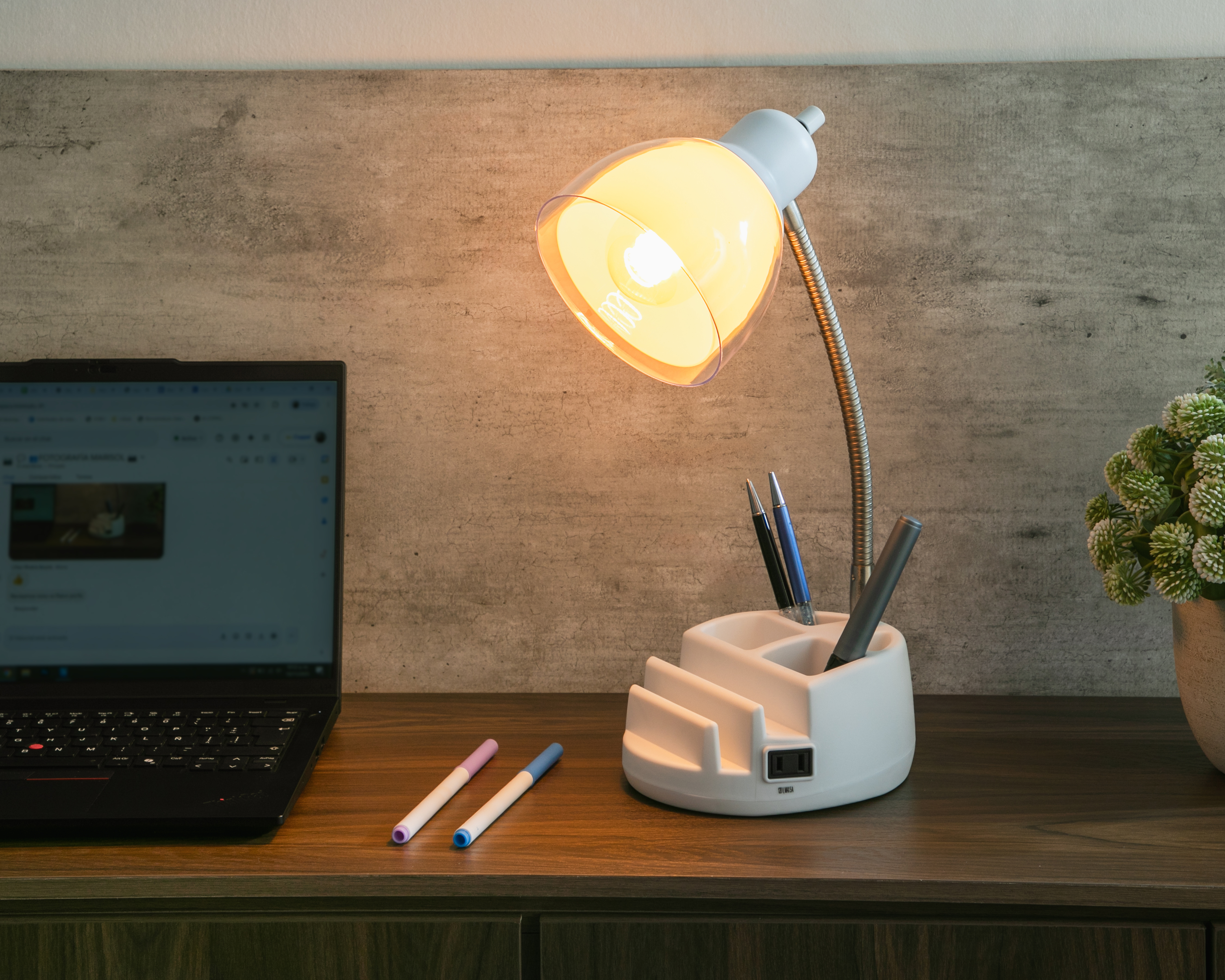 Foto 2 pulgar | Foto 1 | Lámpara de Escritorio Class