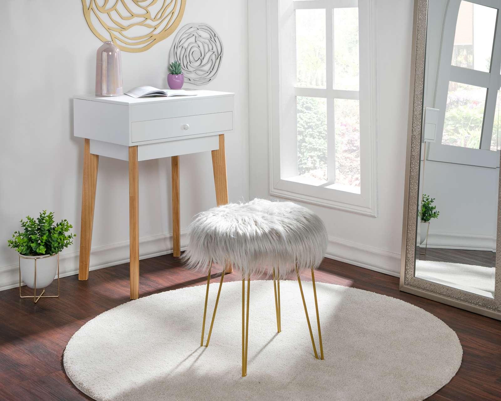 Foto 2 pulgar | Foto 1 | Taburete Mishu Dorado