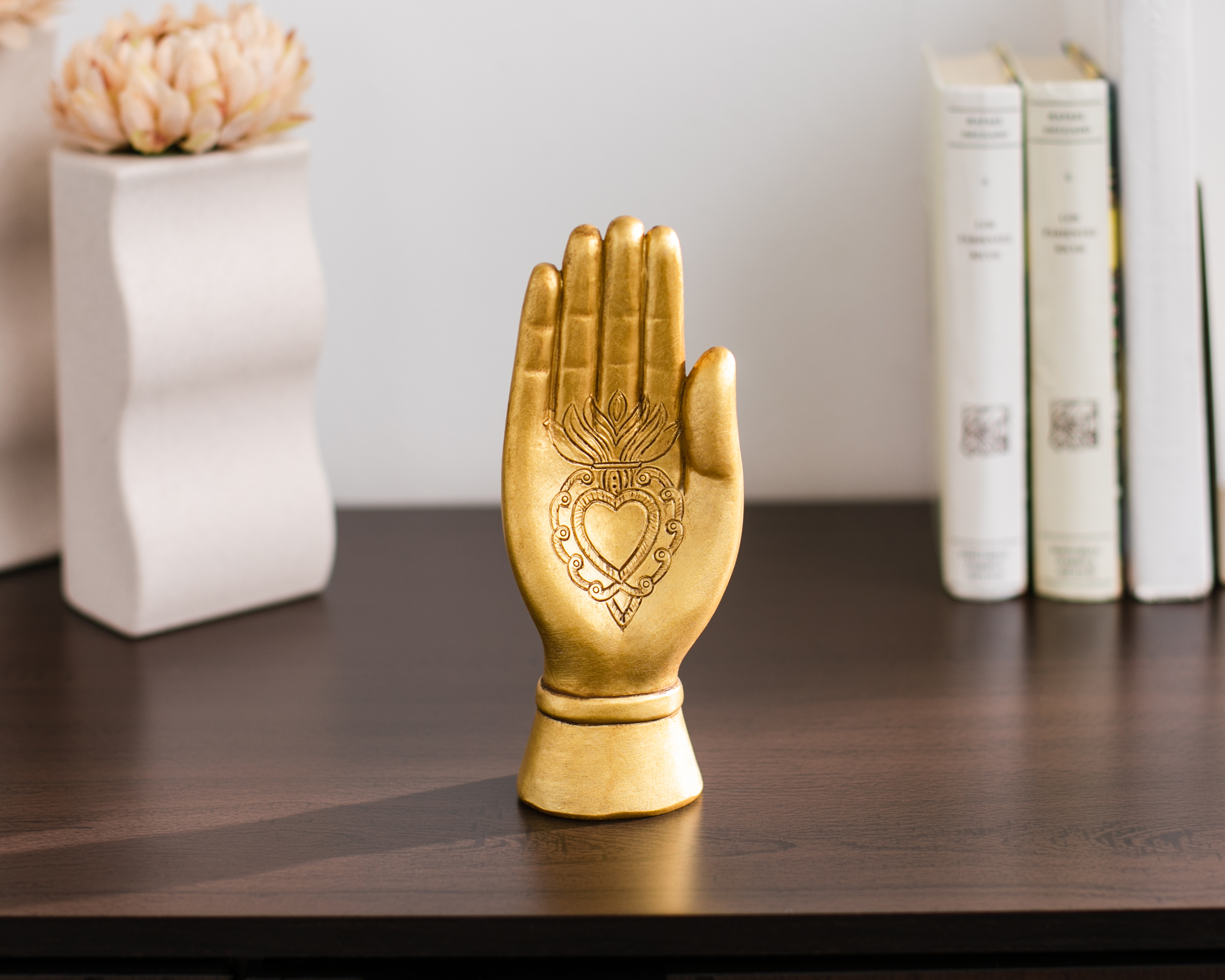 Foto 5 pulgar | Foto 4 | Escultura de Mano Hand B