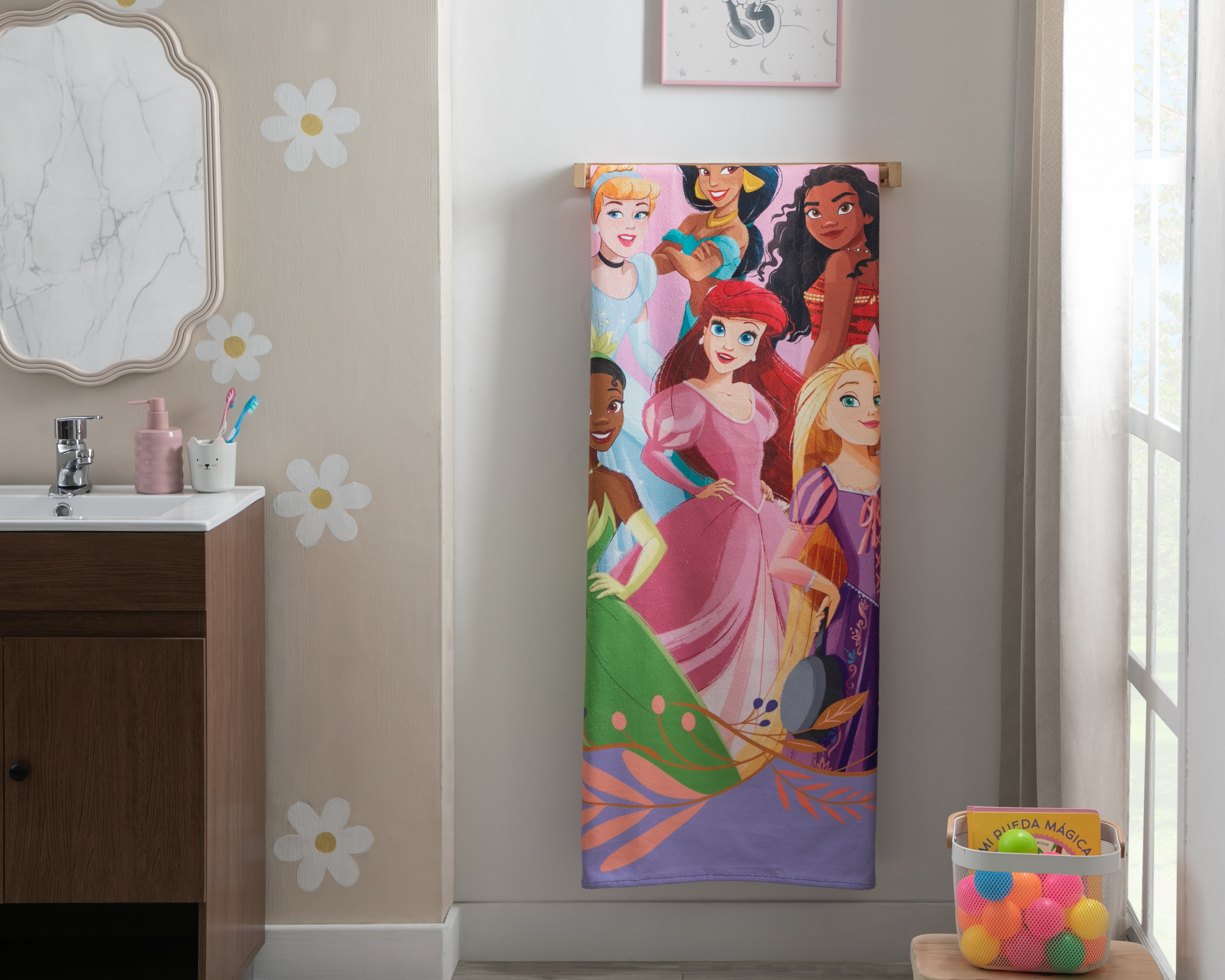 Foto 4 | Foto 4 | Toalla de Baño Providencia Princesas Estampada