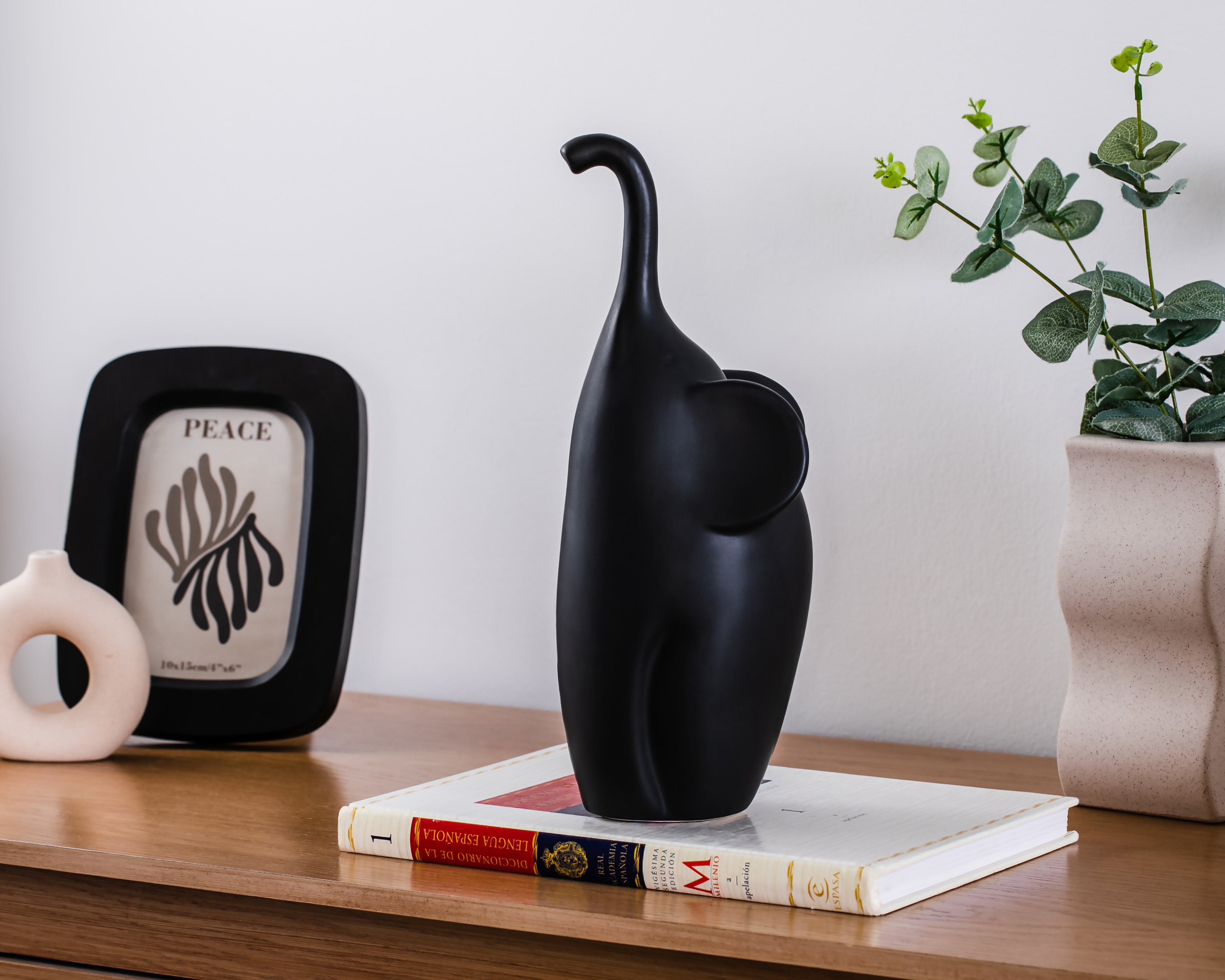 Foto 5 pulgar | Foto 4 | Escultura de Elefante Celeste