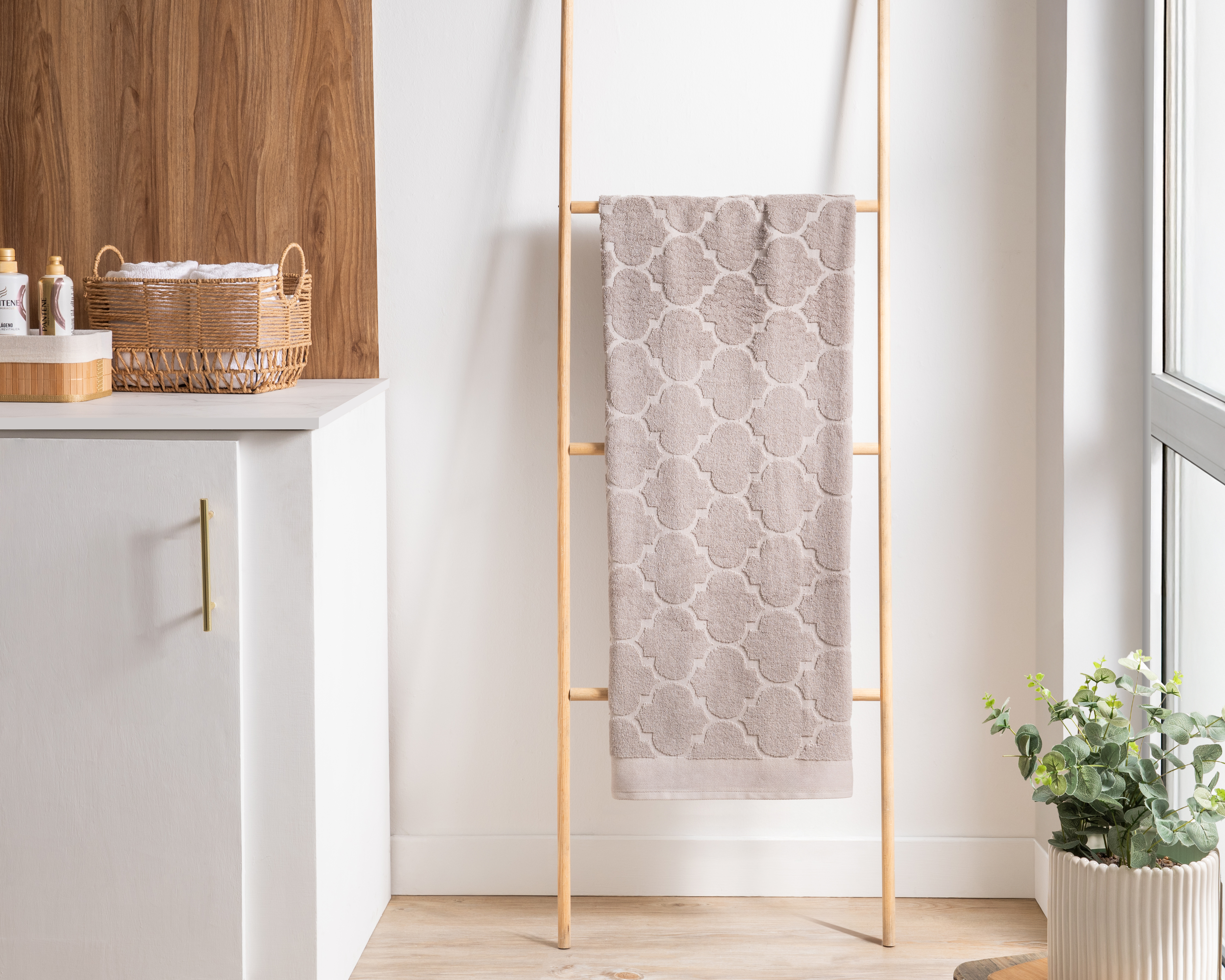 Foto 5 pulgar | Foto 4 | Toalla de Medio Baño Starhaus Kaori Gris