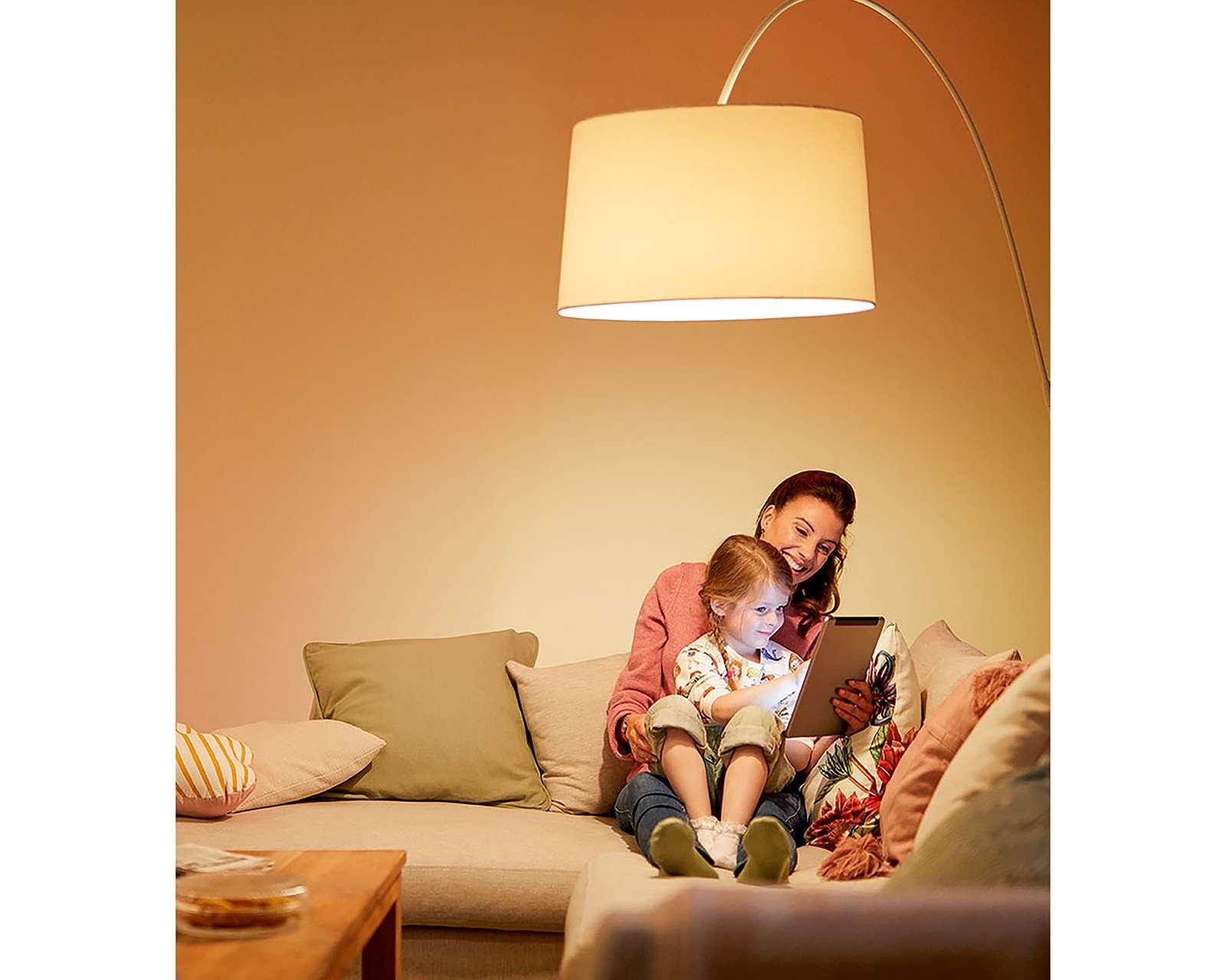Foto 4 | Foto 4 | Foco LED Wiz 6 W Luz Cálida