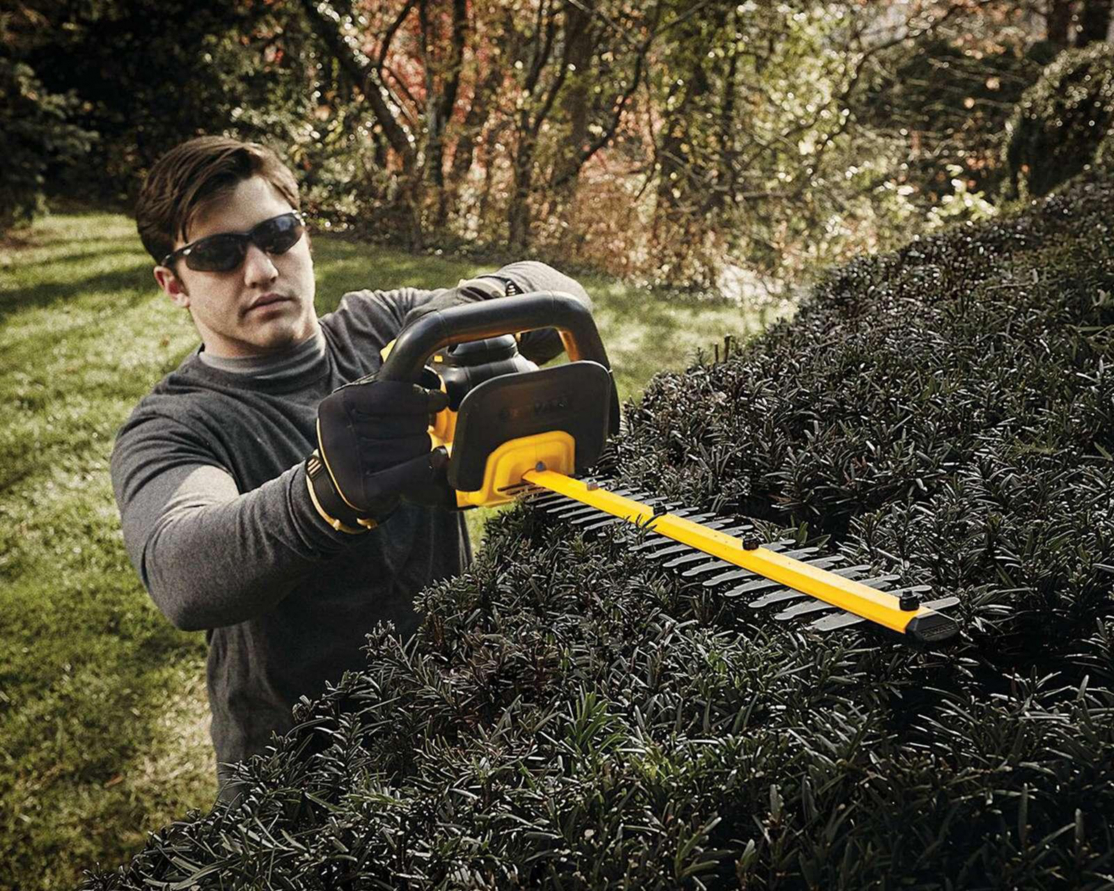 Foto 7 pulgar | Foto 6 | Cortasetos Dewalt 20V 22"